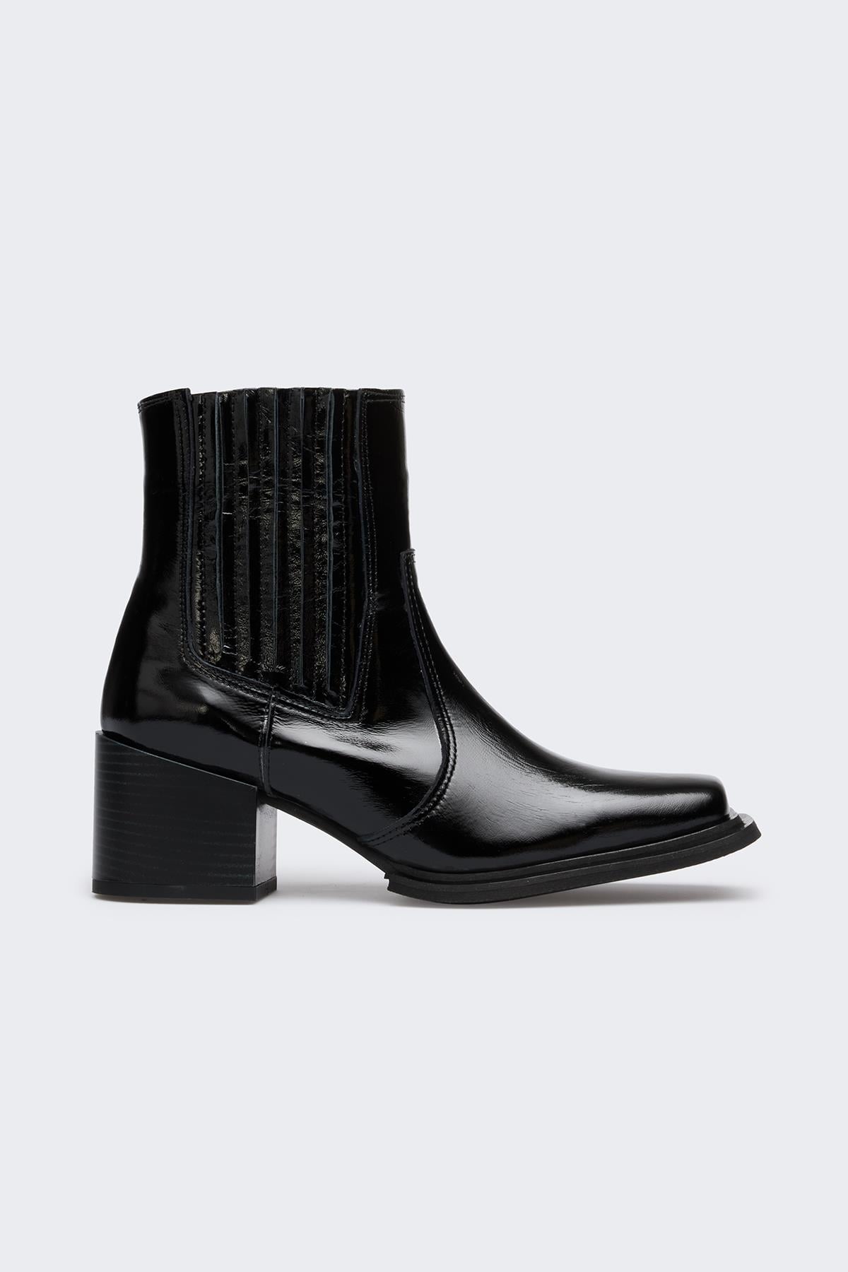 Austin Siyah Kırışık Rugan Kadın Bot