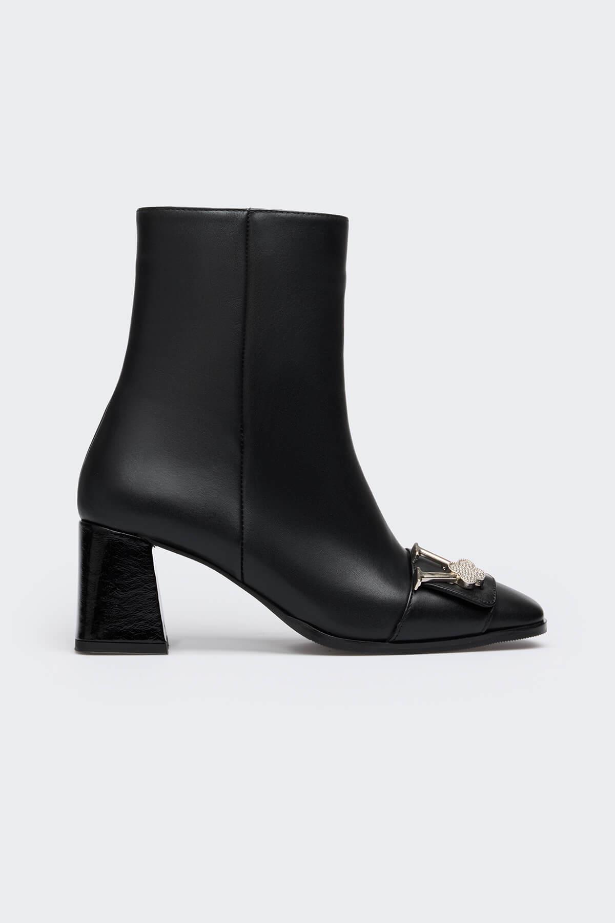 Garz Siyah Deri Kadın Bot