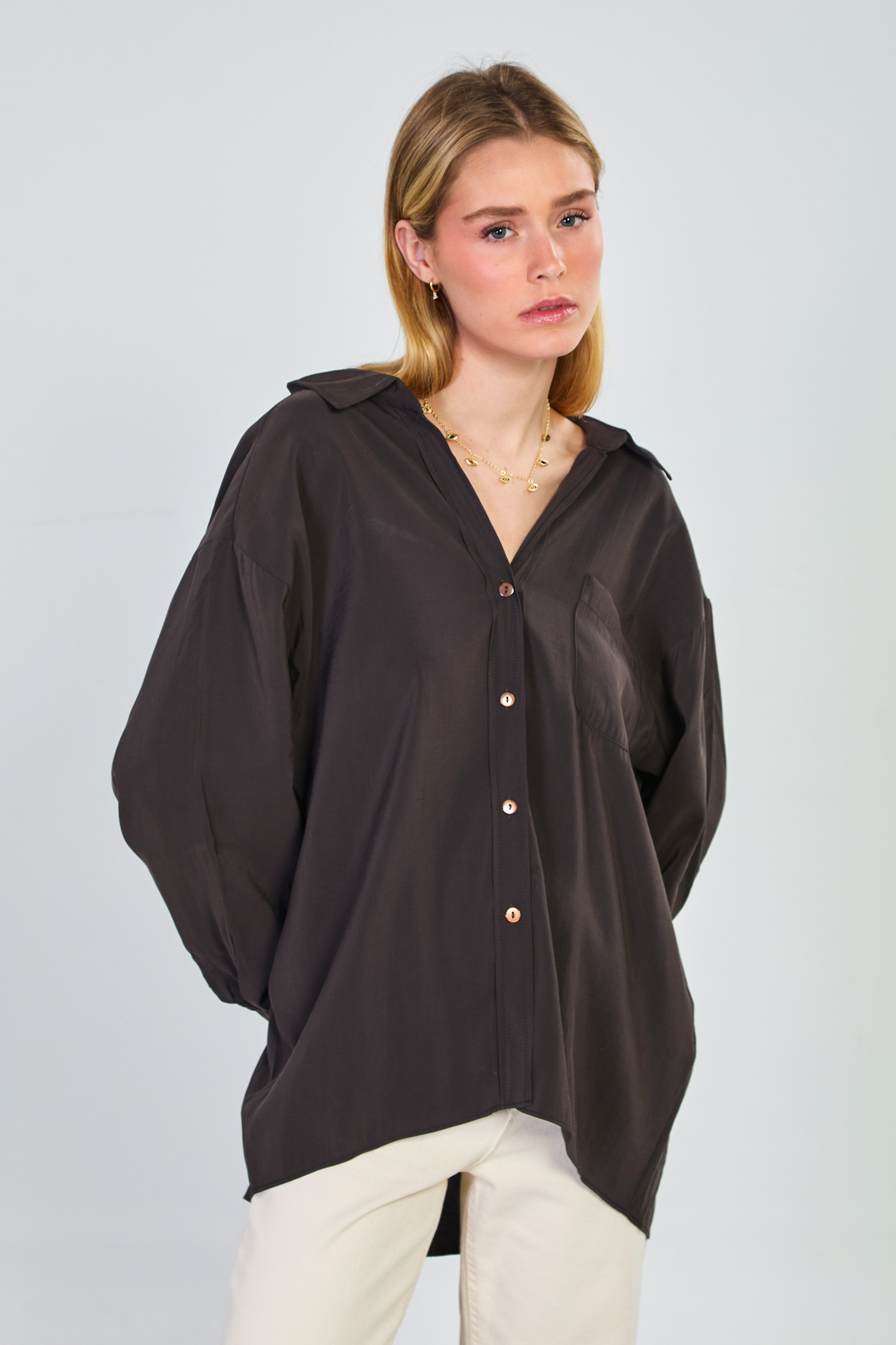 Kadın Tek Cepli V Yaka Gömlek - Acı Kahve