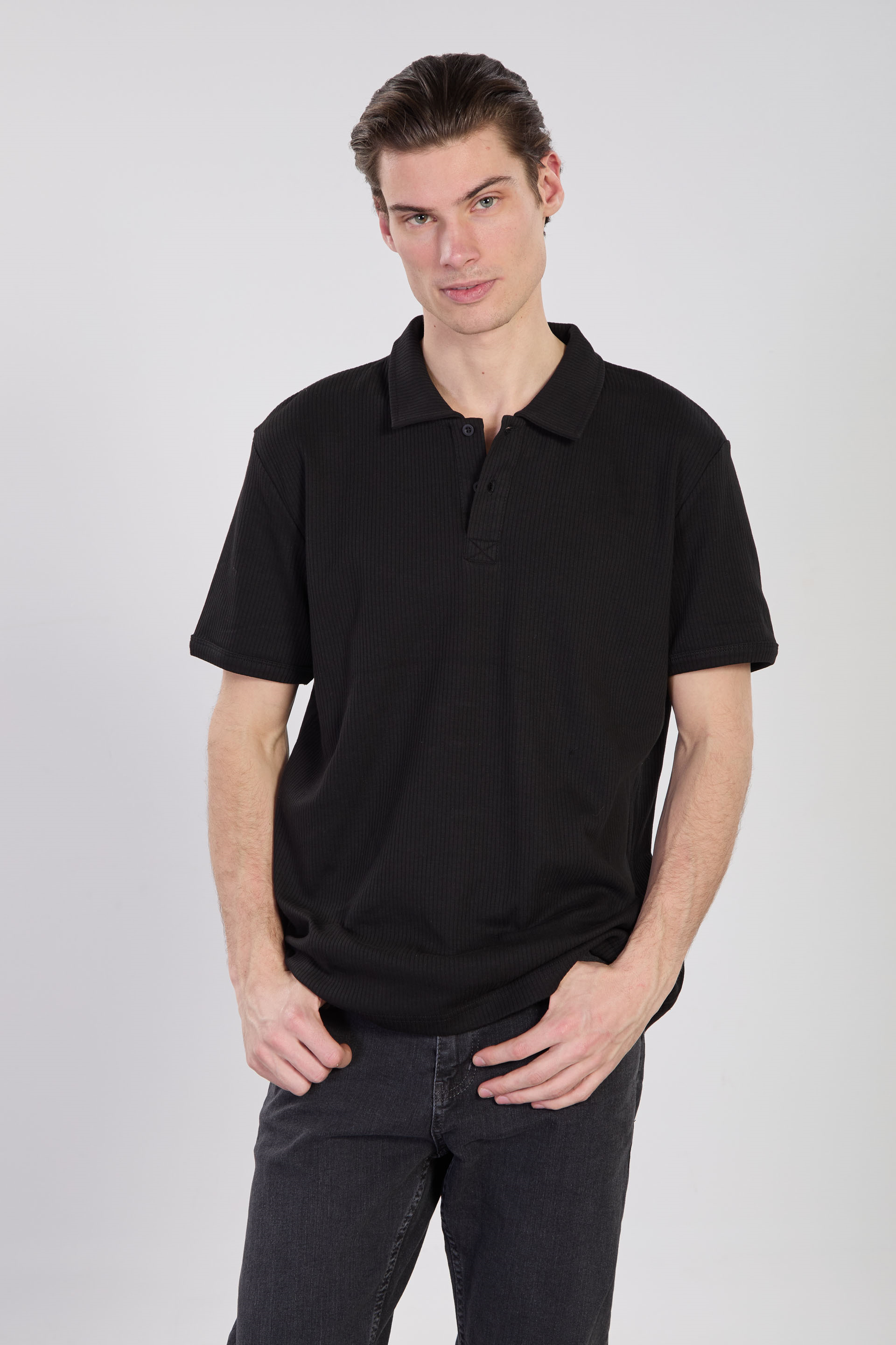 Erkek İğne Detay İnterlok T-Shirt - Siyah