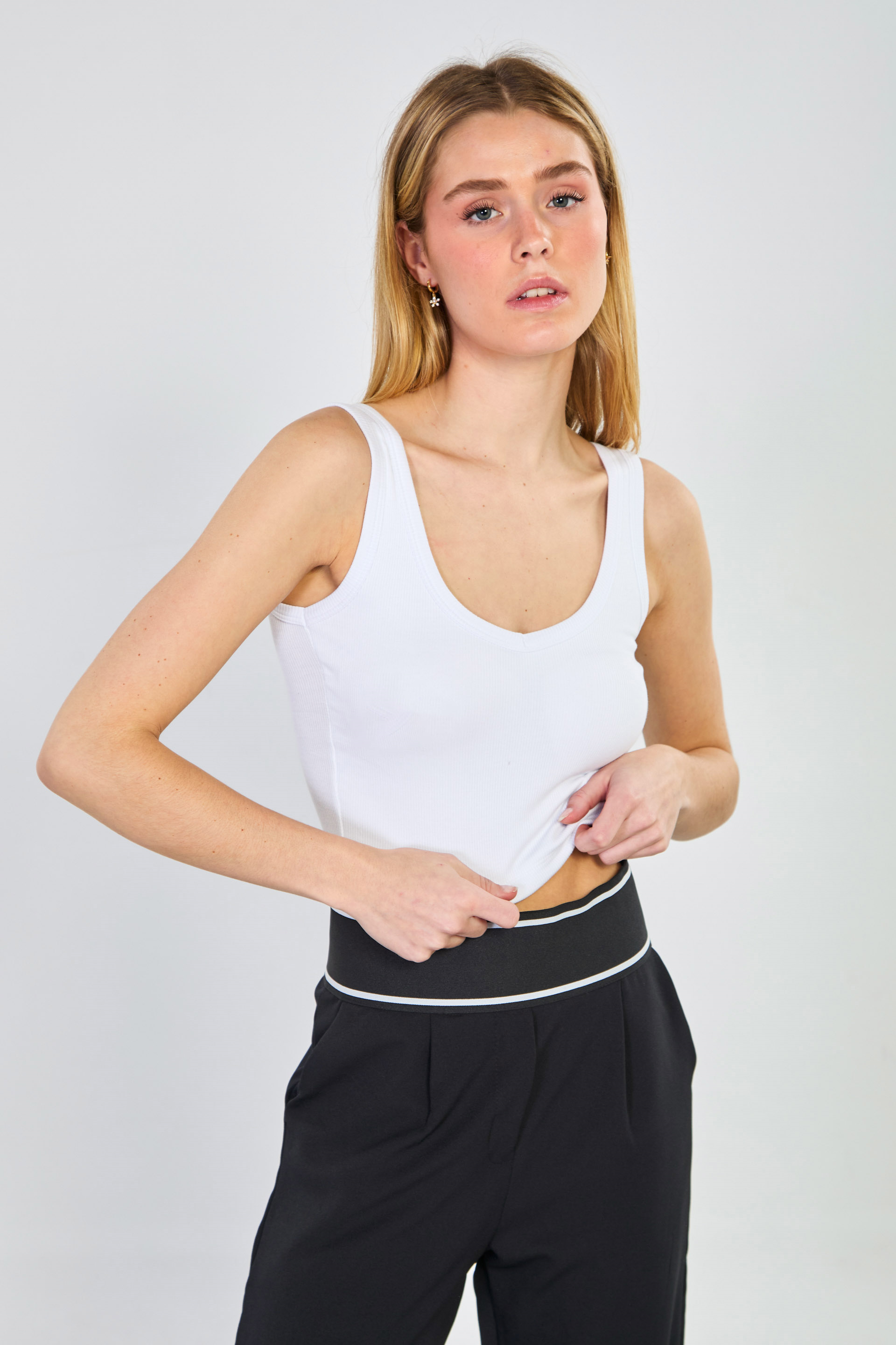 Kadın Kalın Askılı Göğüs Pedli Body - Beyaz