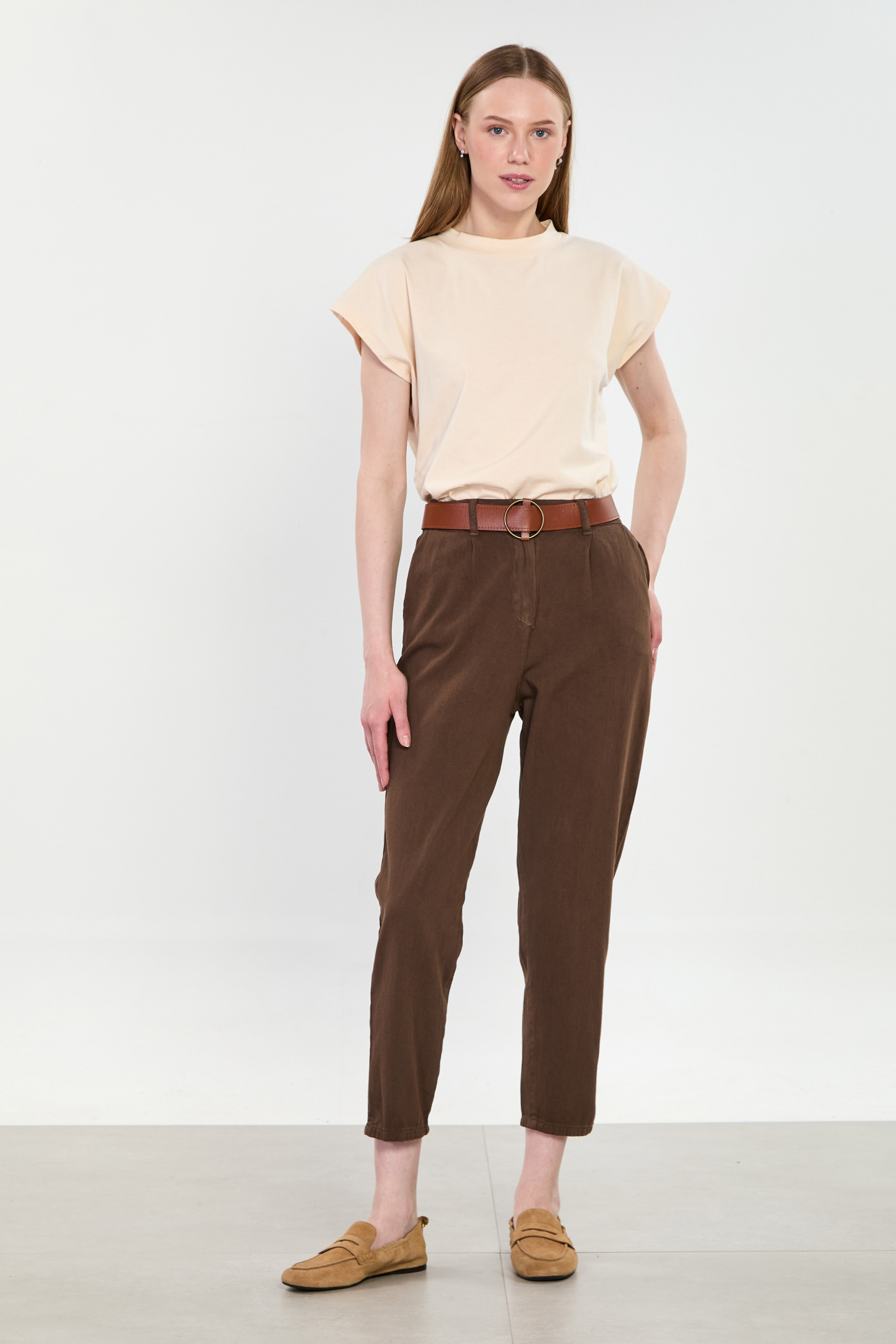 Kadın Kemerli Havuç Pantolon - Acı Kahve