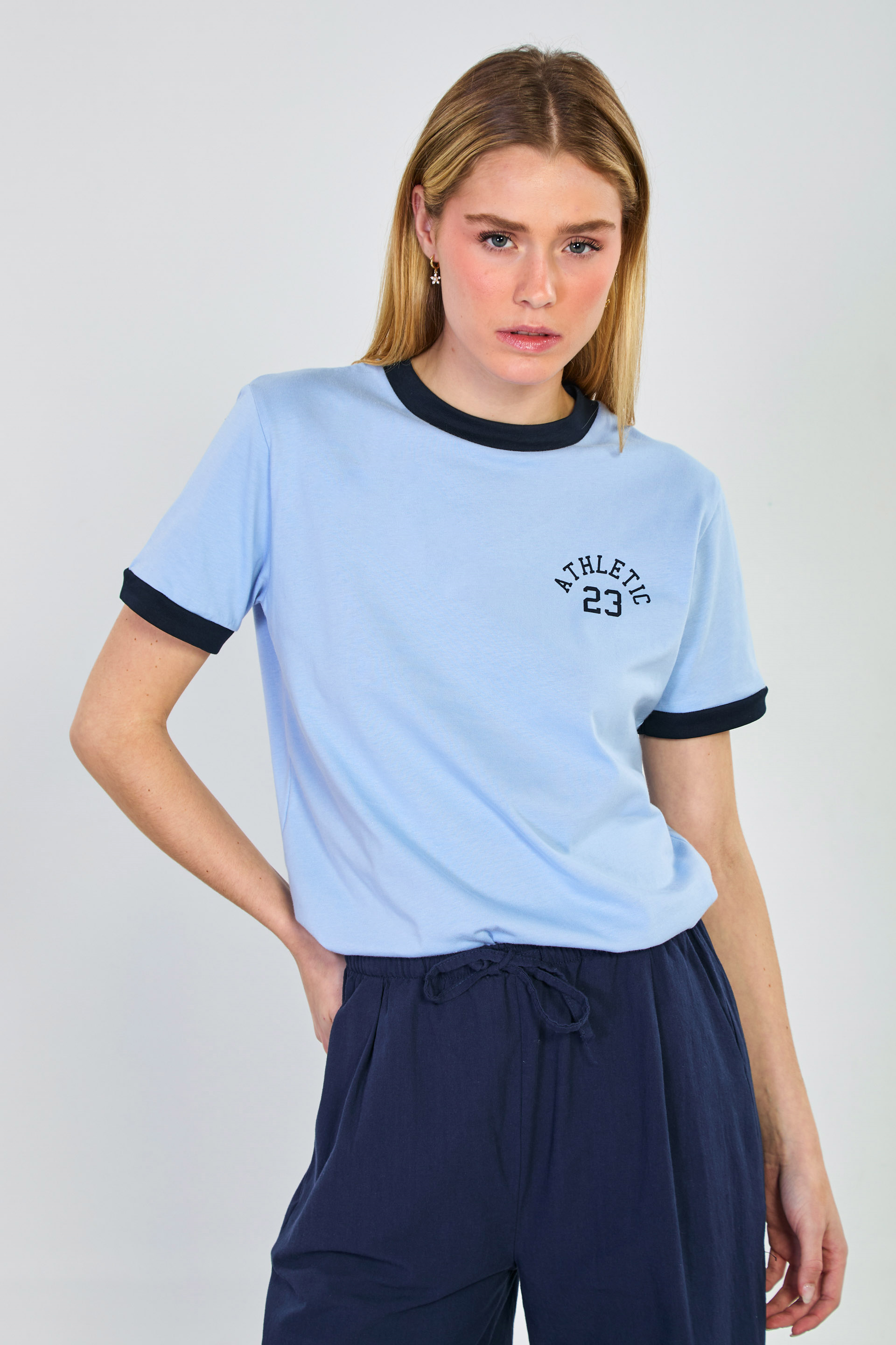 Kadın Göğüs Baskılı Garnili T-Shirt - Mavi