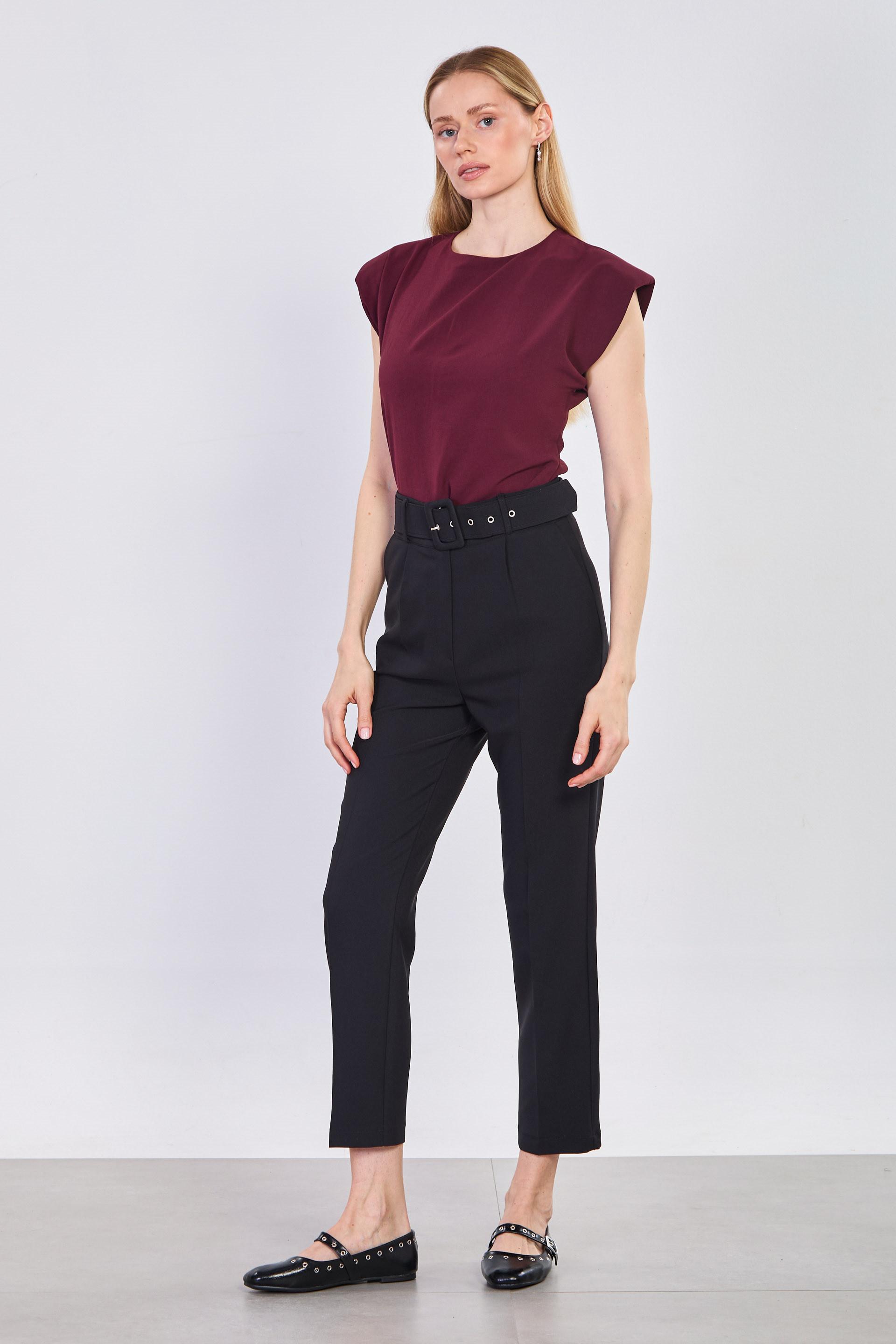 Kadın Kemerli Kumaş Pantolon - Siyah