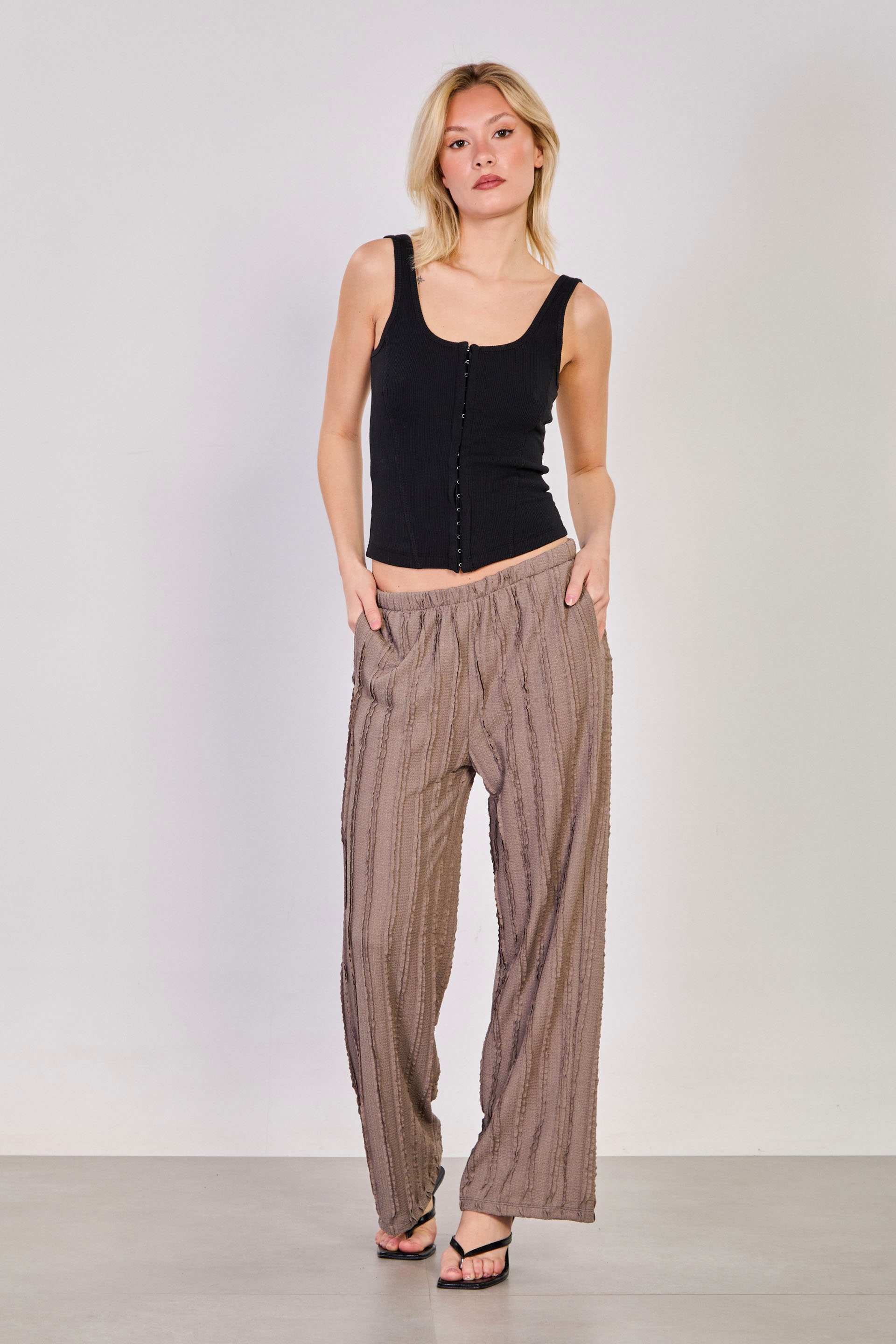 Kadın Büzgü Dokulu Bol Pantolon - Toprak