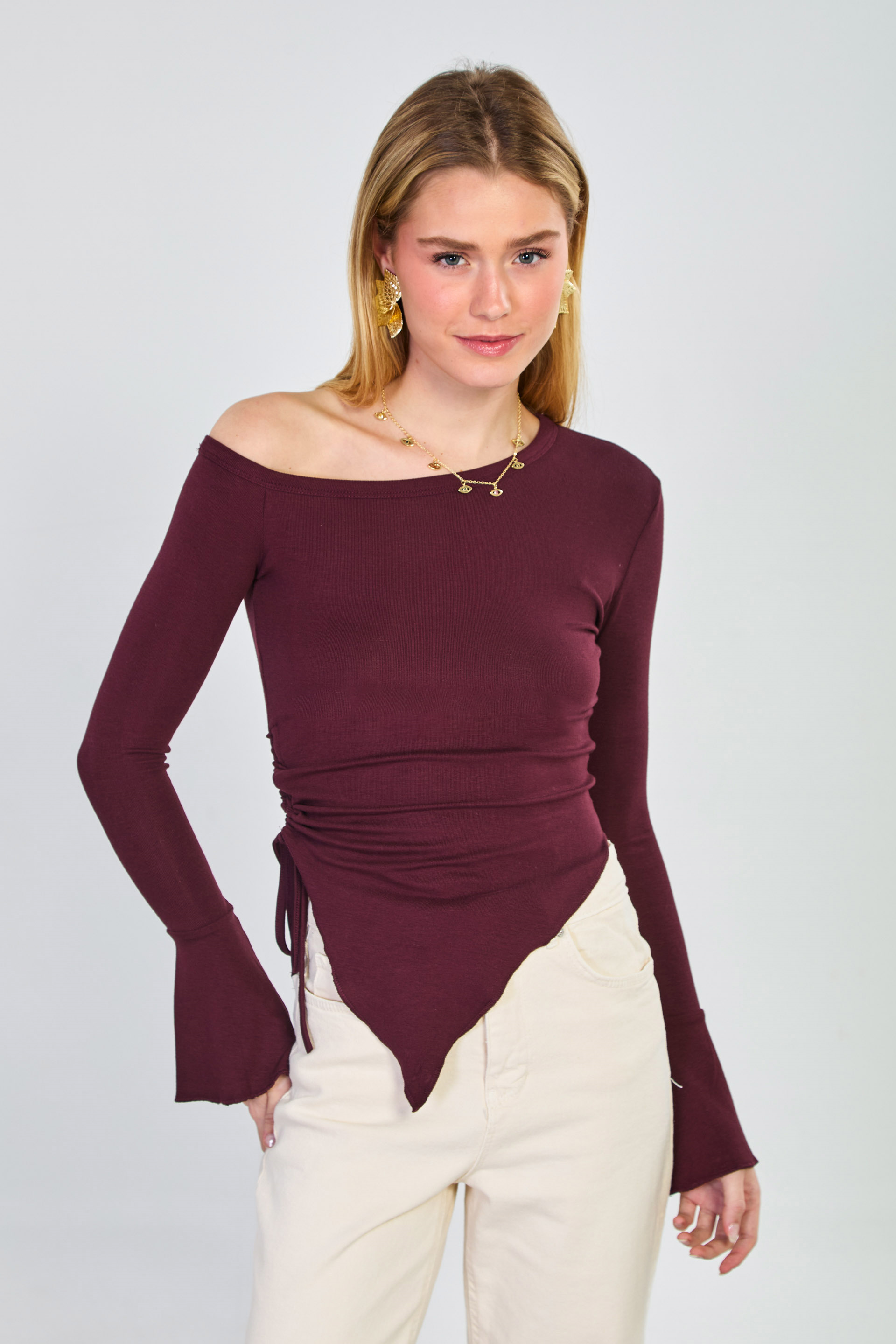 Kadın Asimetrik Kesim Omuz Dekolteli Bluz - Mürdüm