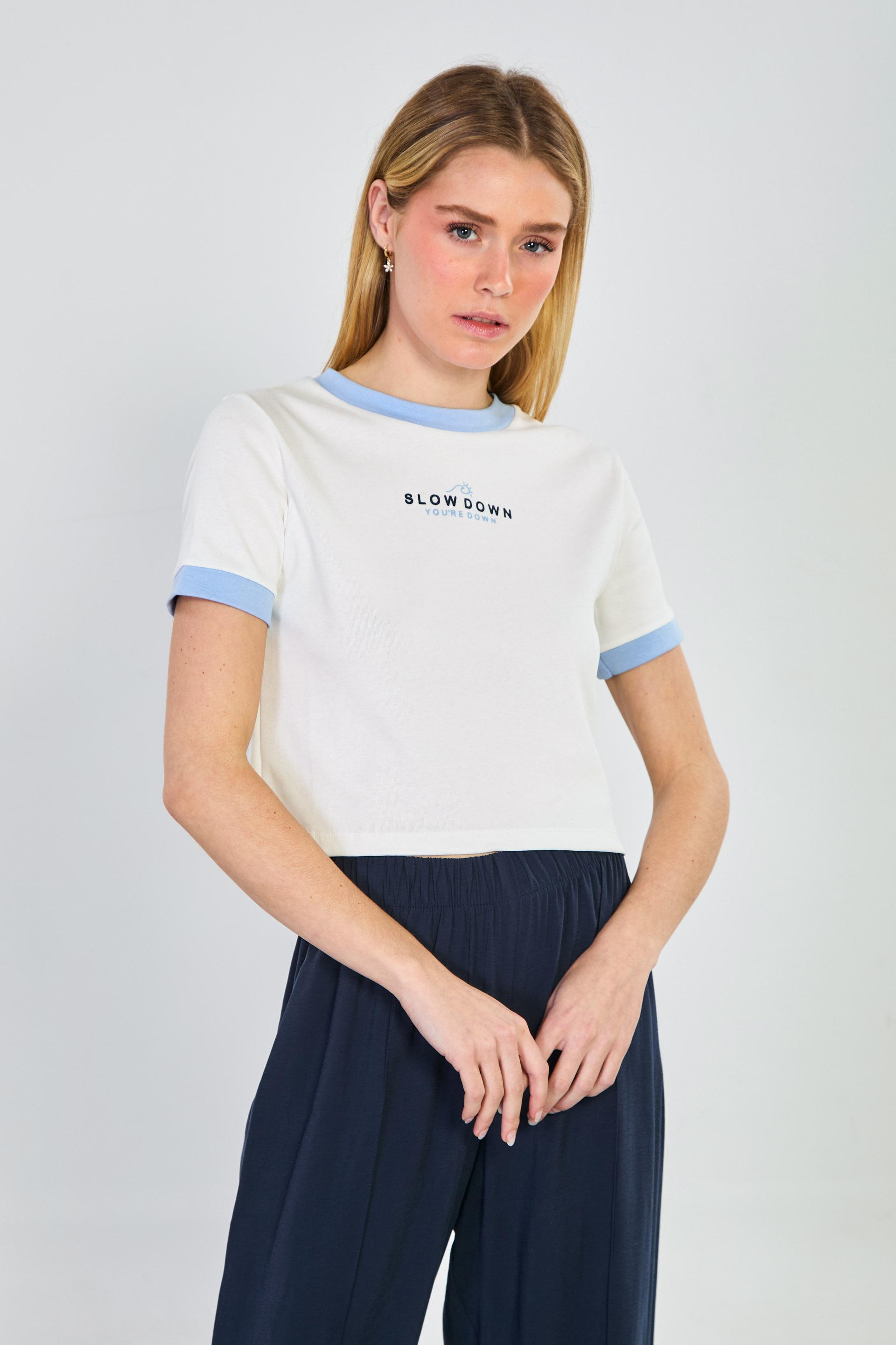 Kadın Slow Down Yazılı T-Shirt - Ekru/Mavi