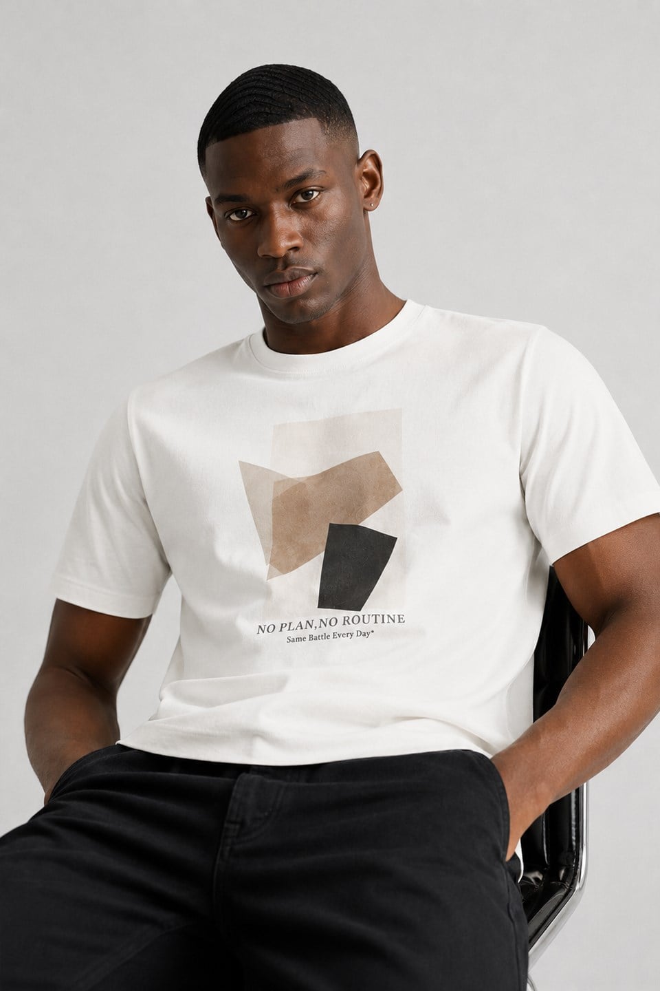 Erkek Geometrik Baskılı T-Shirt - Ekru