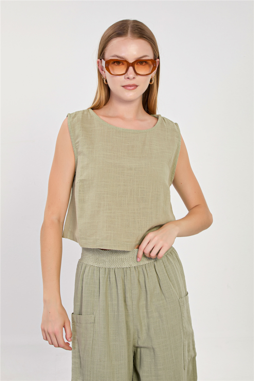 Kadın Pamuklu Kolsuz Crop Bluz - Olive