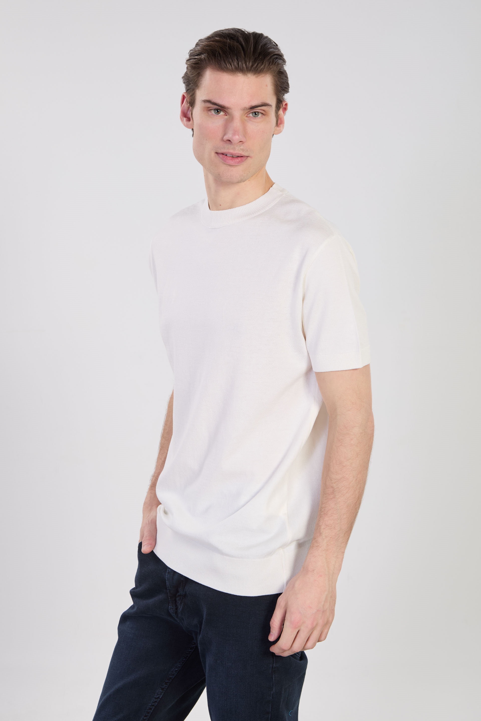 Erkek Dik Yaka Triko T-Shirt - Ekru