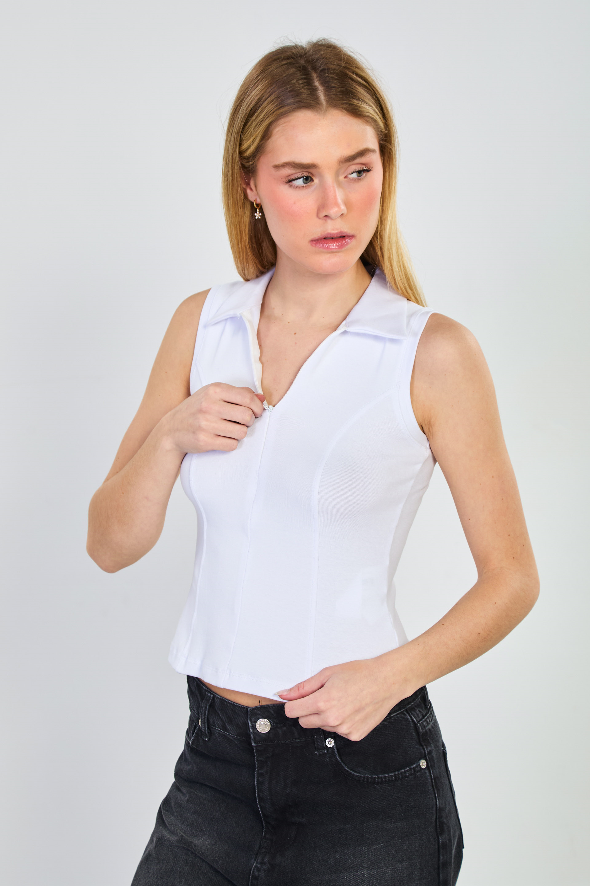 Kadın Polo Yaka Önü Fermuarlı Kolsuz Body - Beyaz