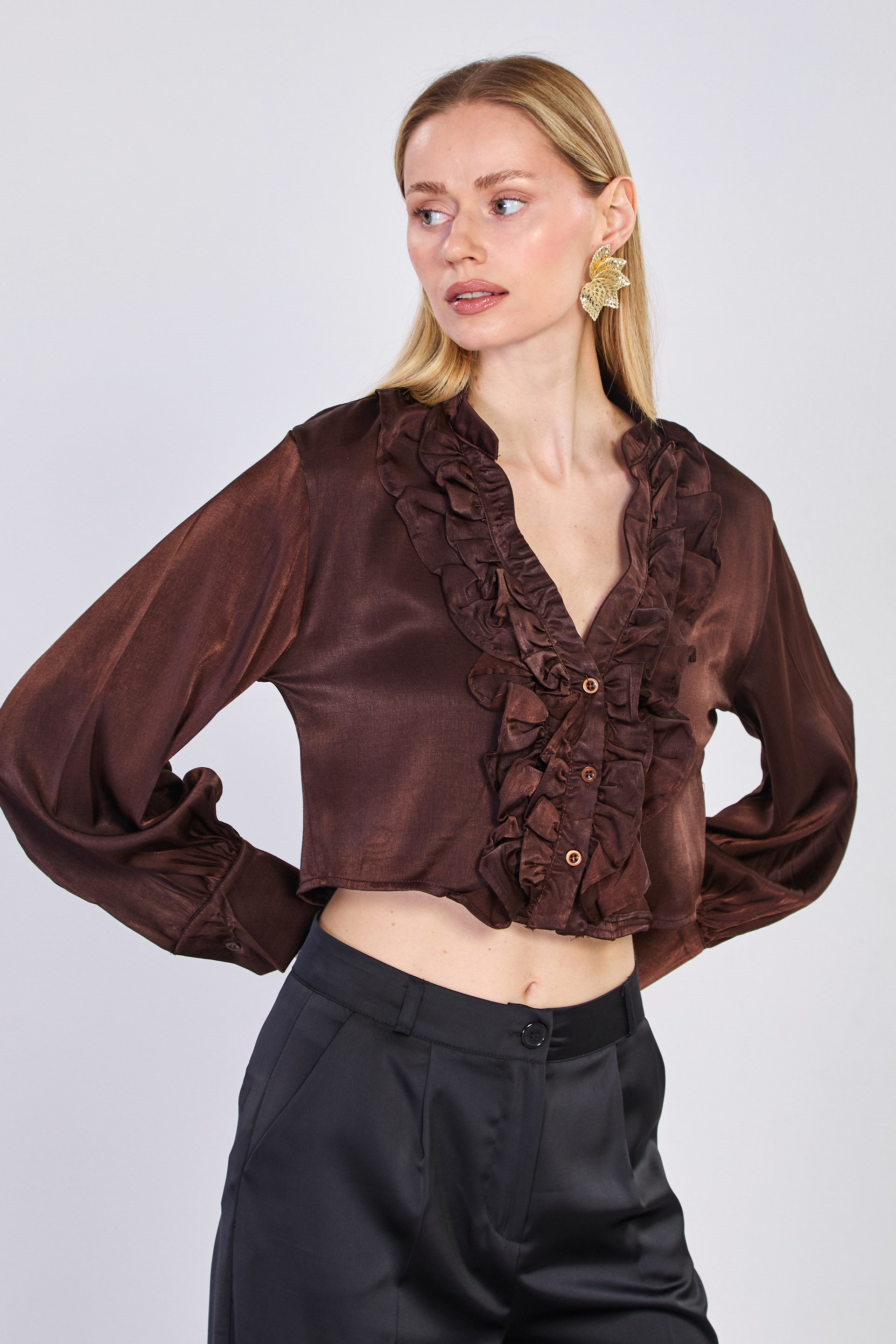 Kadın Önü Fırfırlı Saten Kısa Bluz - Acı Kahve