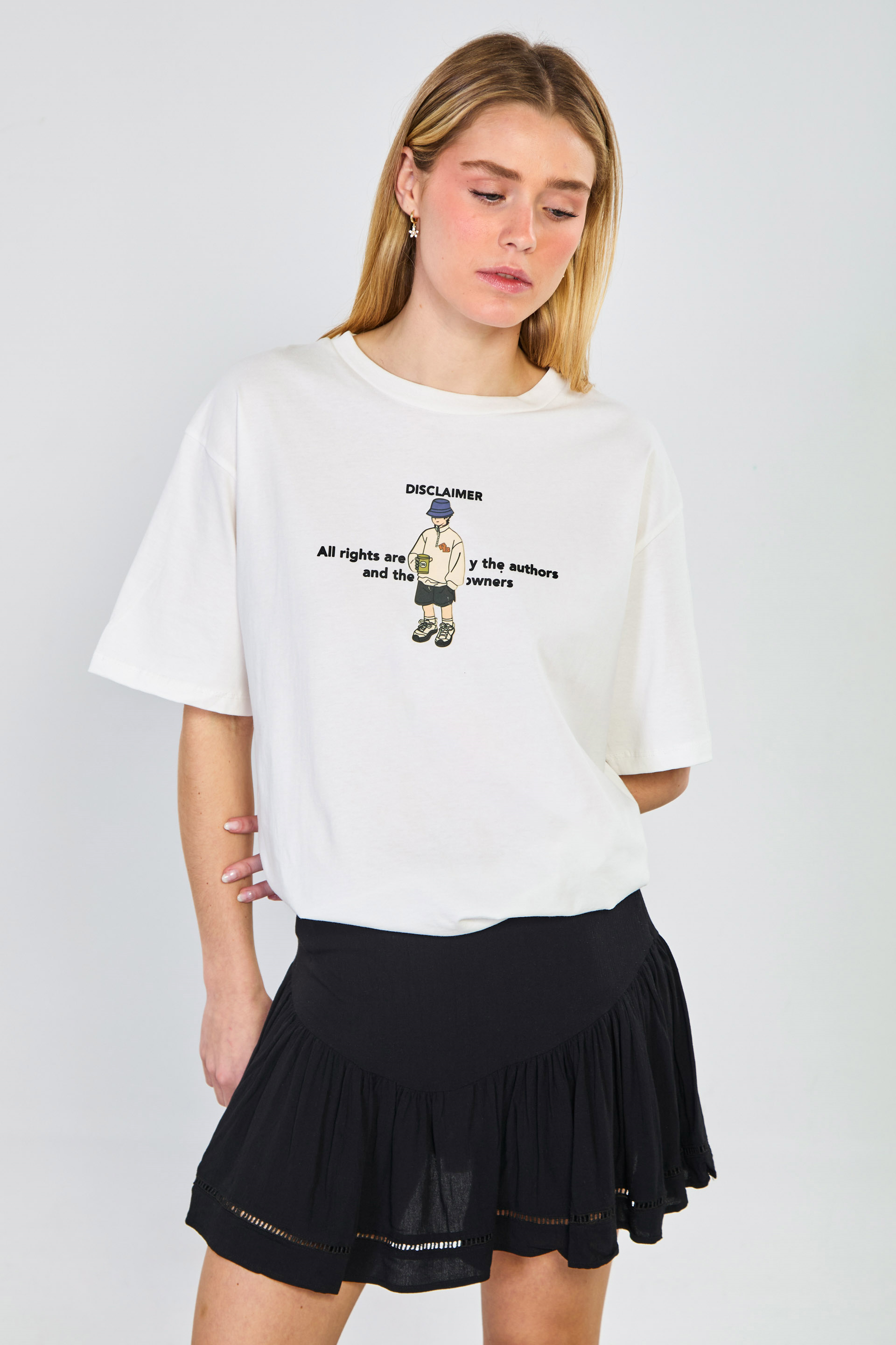 Kadın Disclaimer Figürlü T-Shirt - Ekru