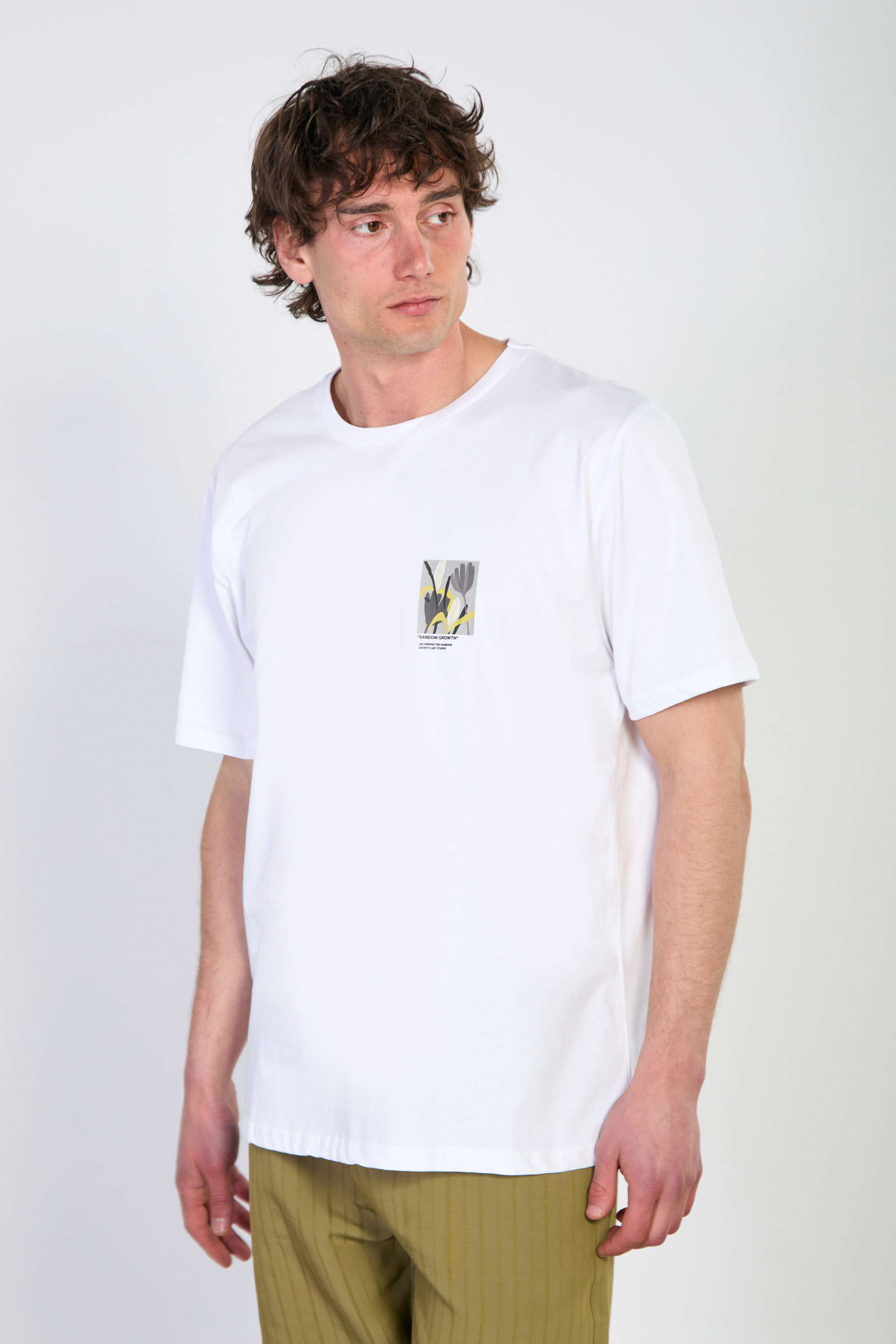 Erkek Çiçek Random Growth Baskılı T-Shirt - Beyaz