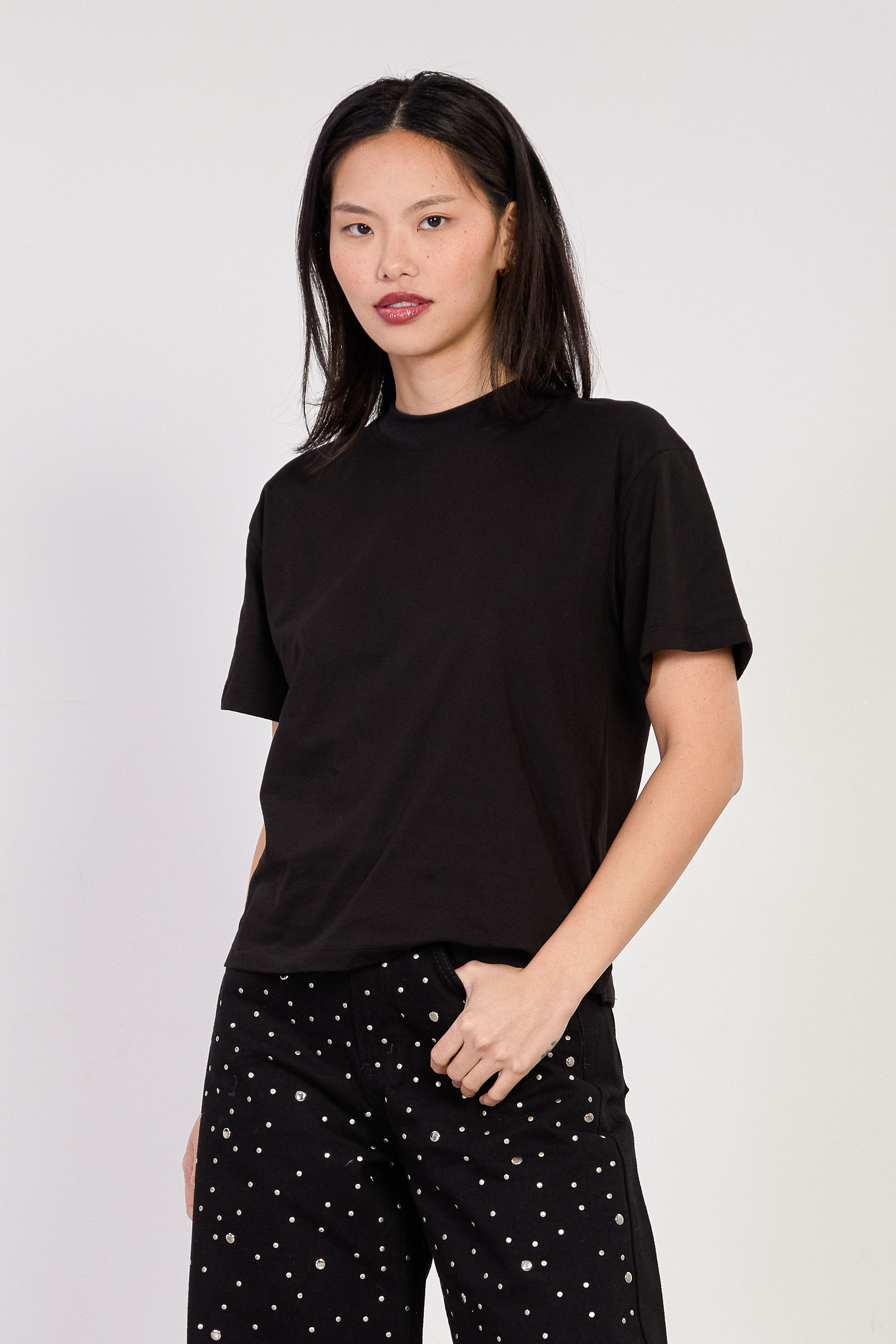 Kadın Dik Yaka Yanı Yırtmaçlı Basic T-Shirt - Siyah