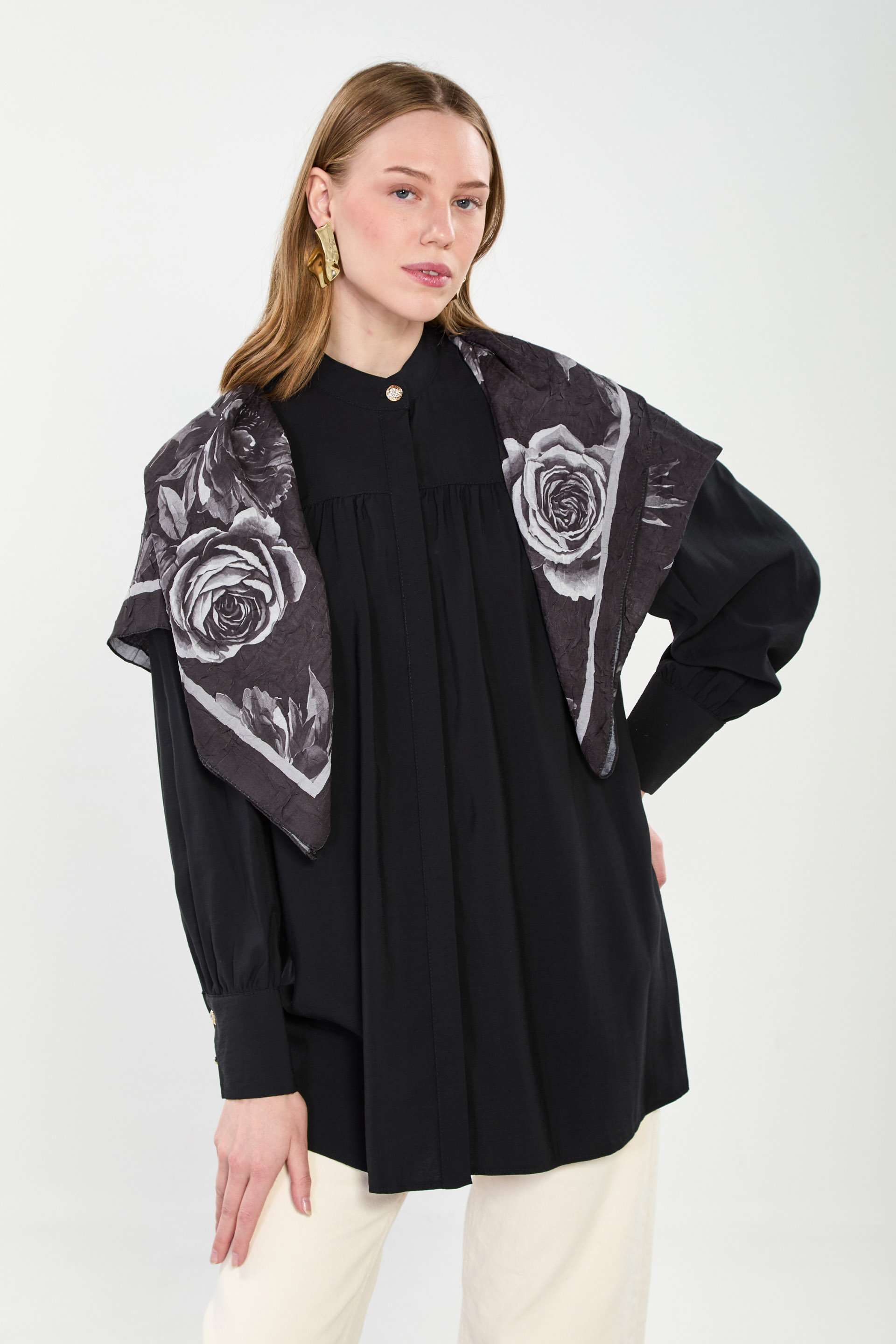 Kadın Hakim Yaka Robalı Tunik Gömlek - Siyah