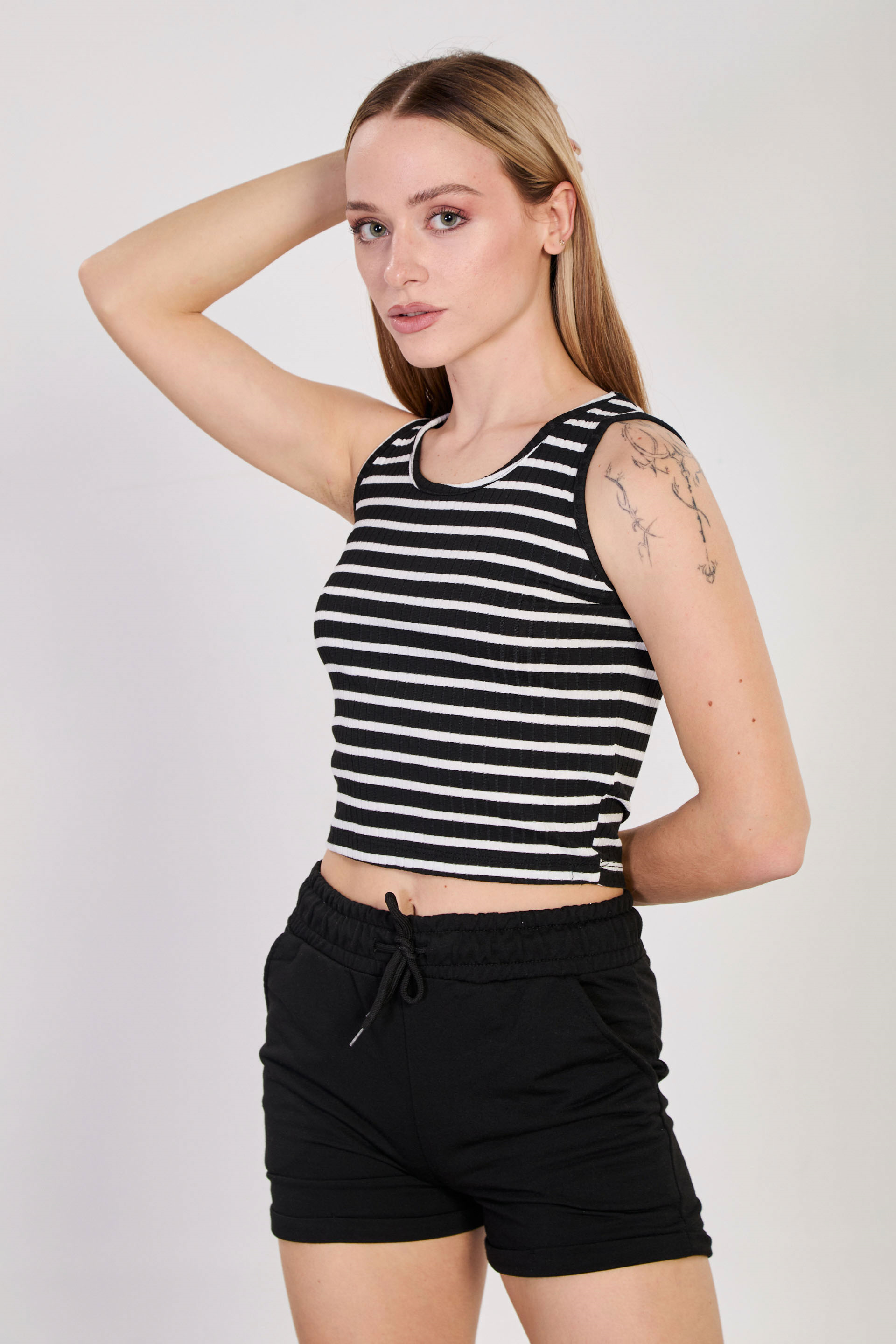 Kadın Çizgili Kalın Askılı Crop Atlet - Siyah/Beyaz