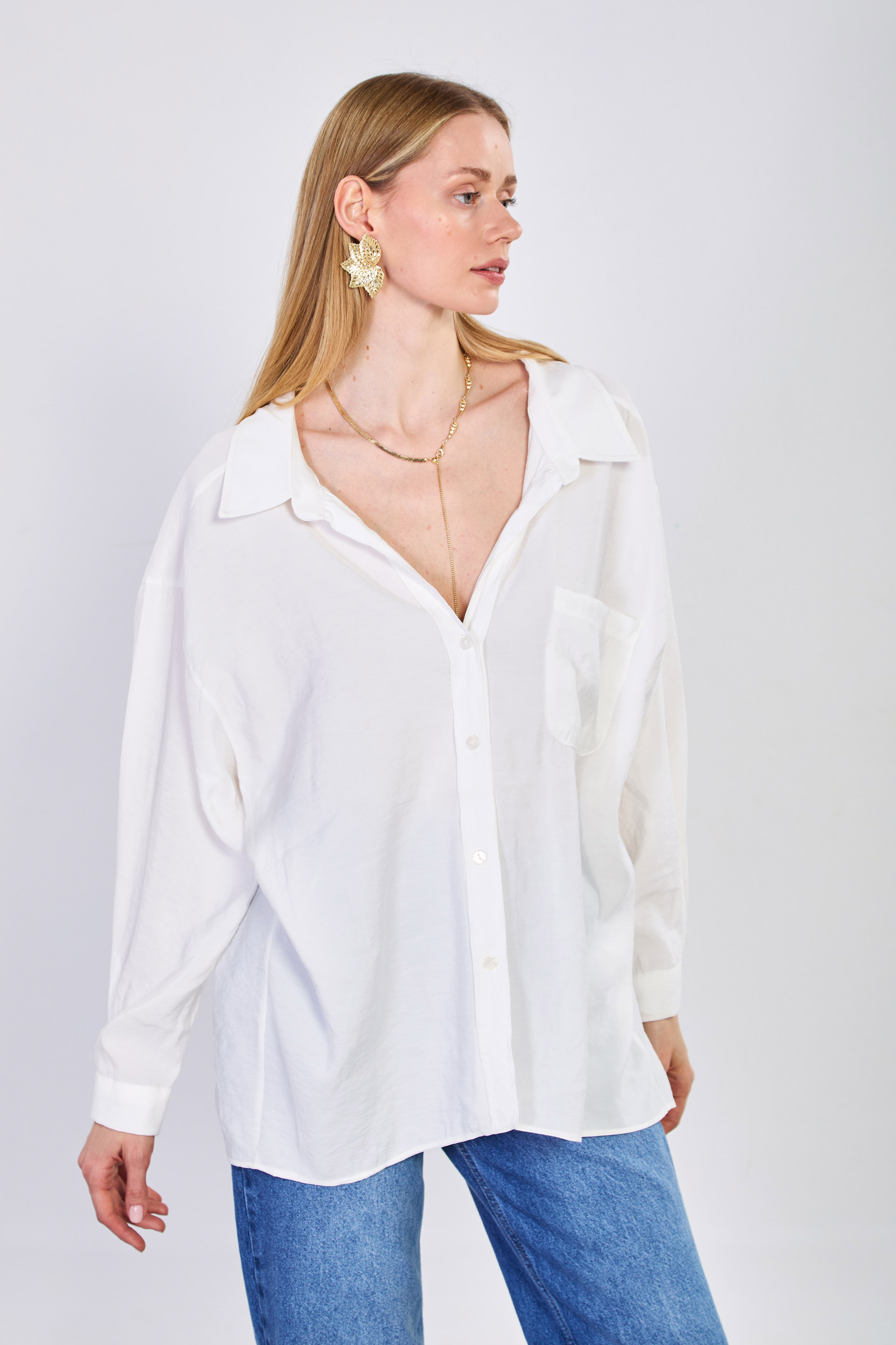 Kadın Tek Cepli V Yaka Gömlek - Beyaz