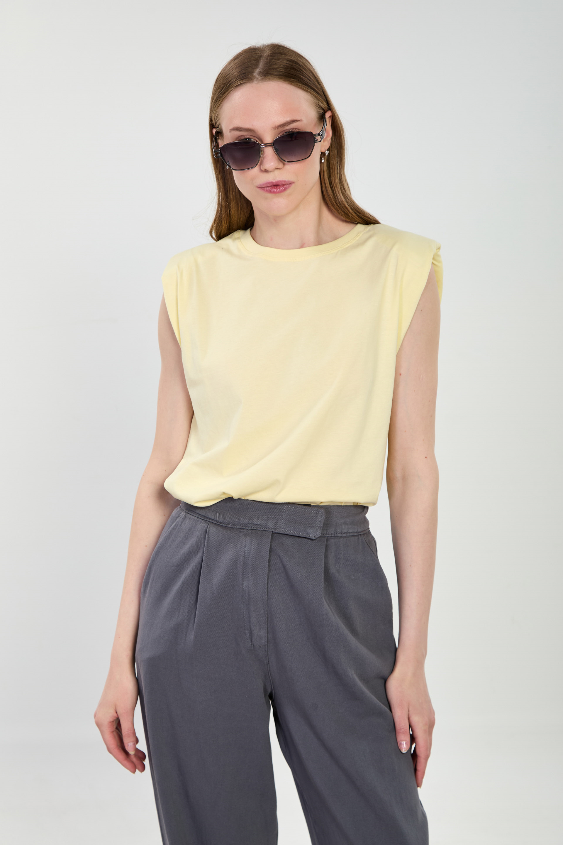 Kadın Vatkalı Kolsuz T-Shirt - Sarı