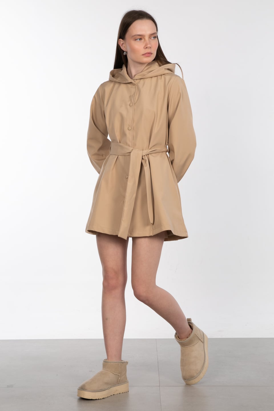 Kapüşonlu çıtçıtlı trenç-5934 Vizon