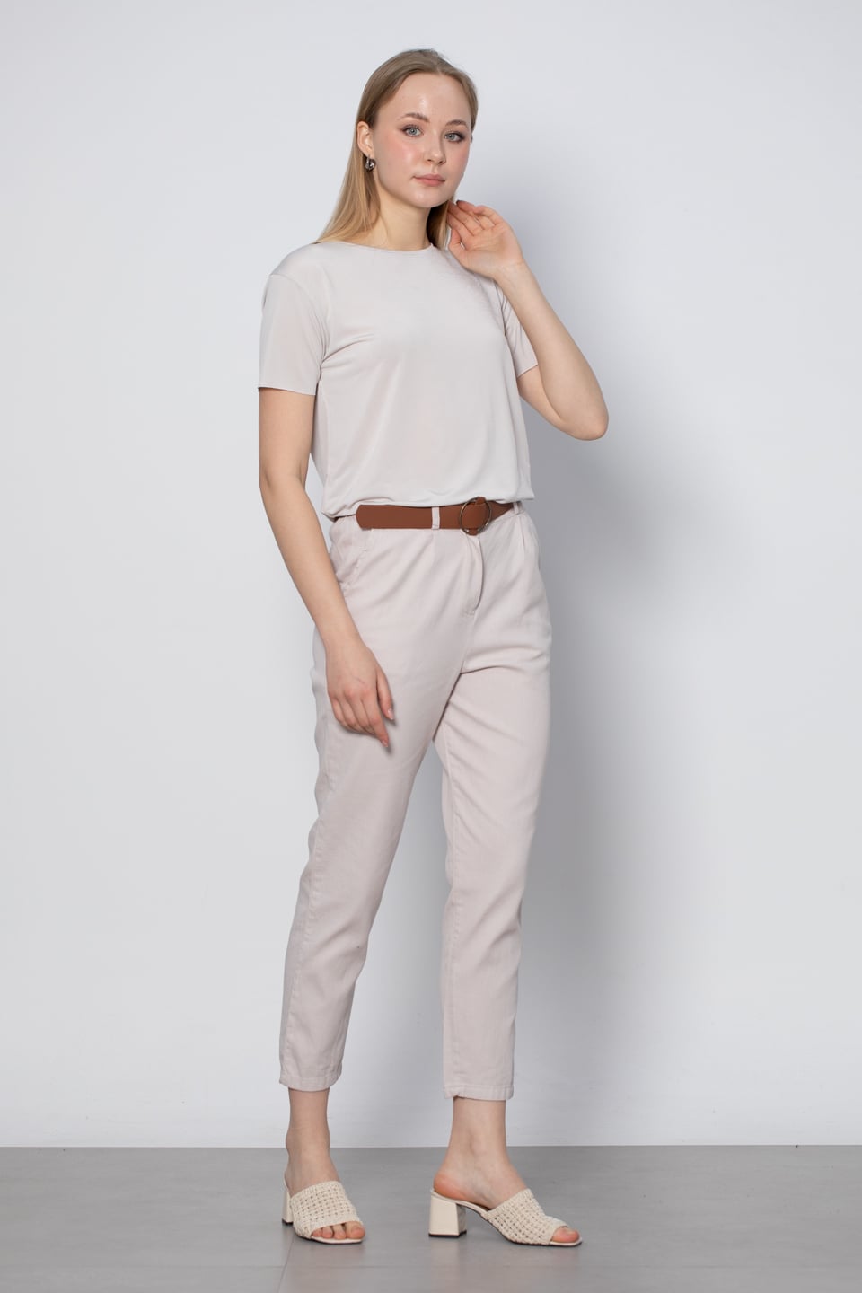 Kemerli havuç pantolon-5925 Taş