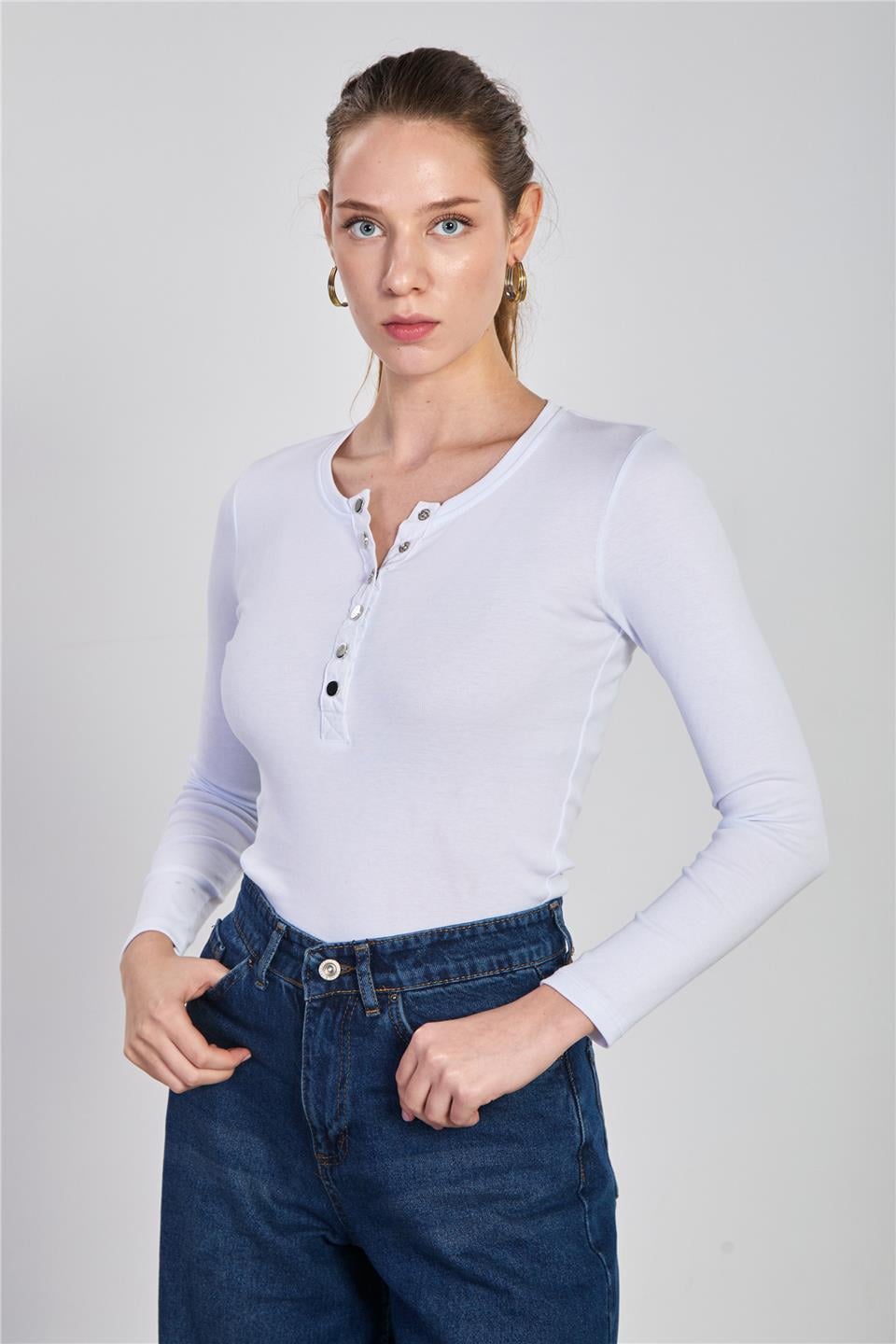 Önü çıtçıtlı uzun kol body-3104 Beyaz