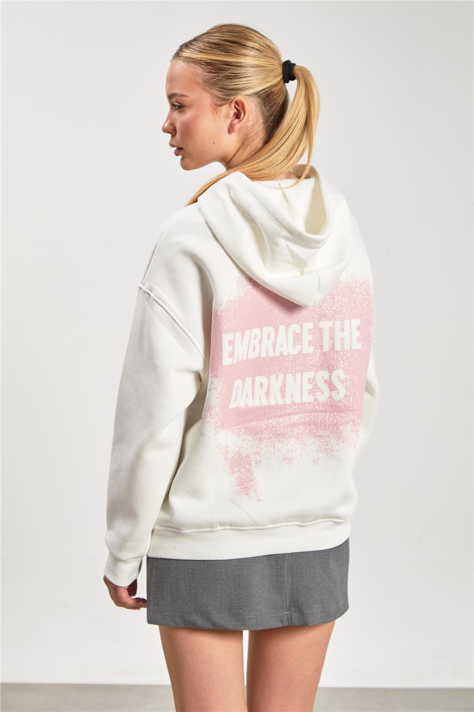 Kadın Arkası Simli Kanguru Cepli Sweatshirt - Ekru