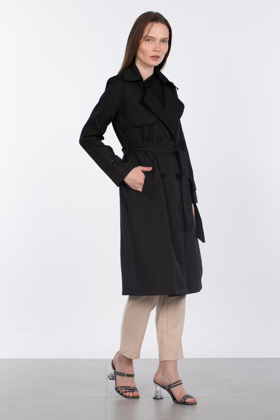 Beli Kuşaklı Düğmeli Uzun Trençkot - Siyah