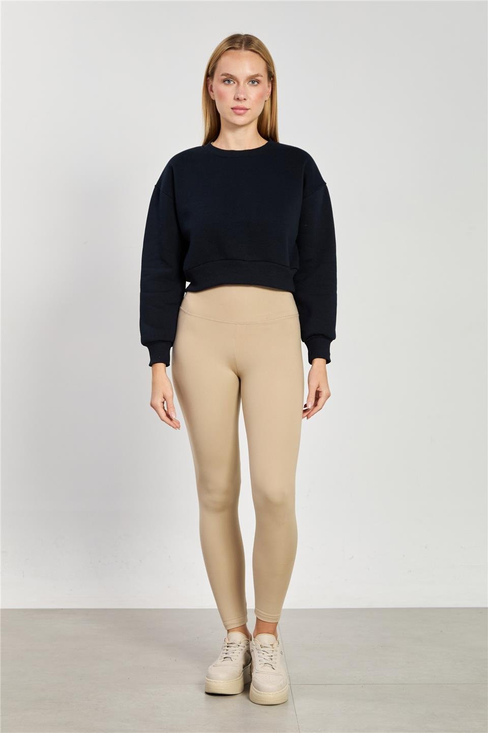 Kadın Bisiklet Yaka Crop Sweatshirt - Lacivert