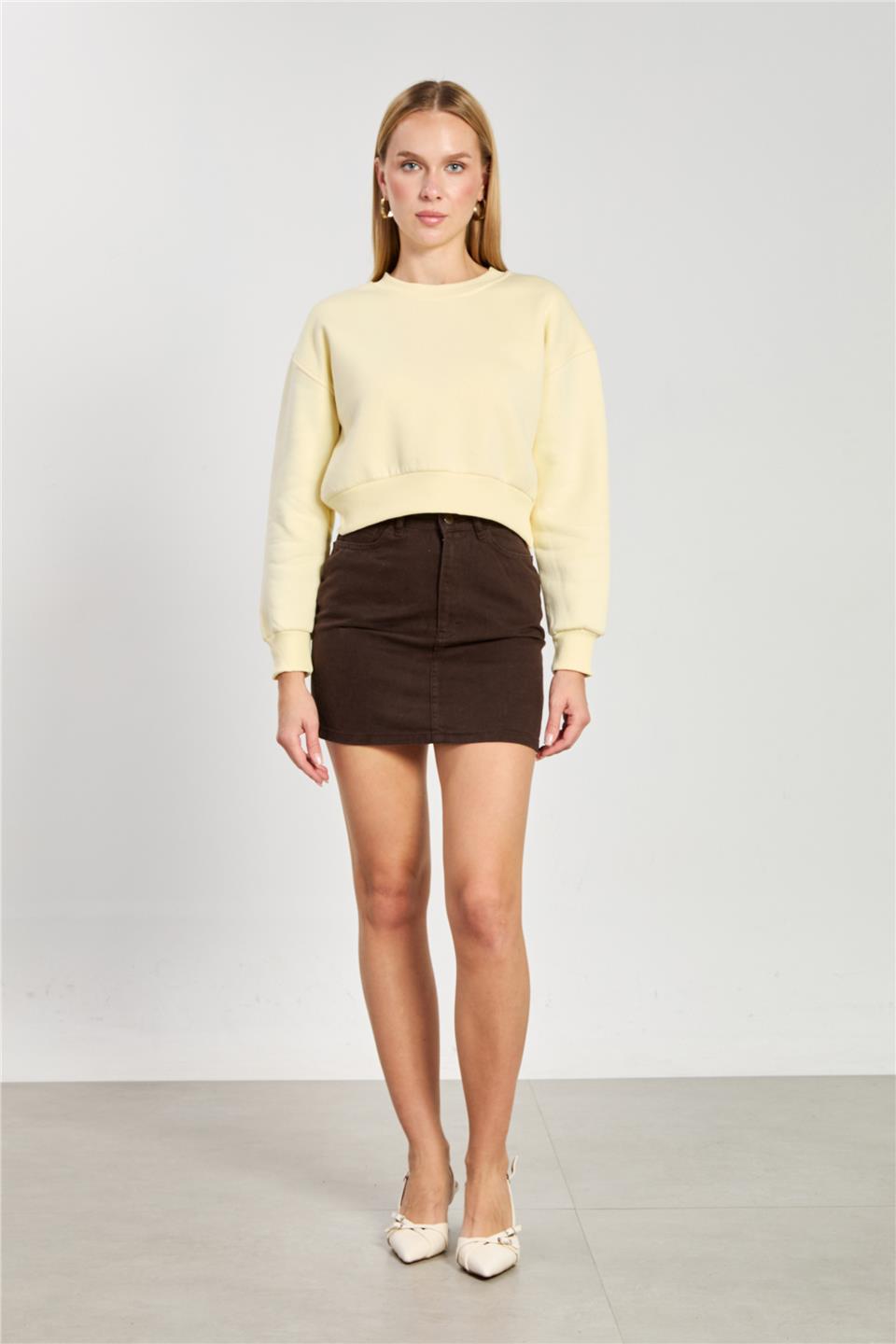 Kadın Bisiklet Yaka Crop Sweatshirt - Sarı