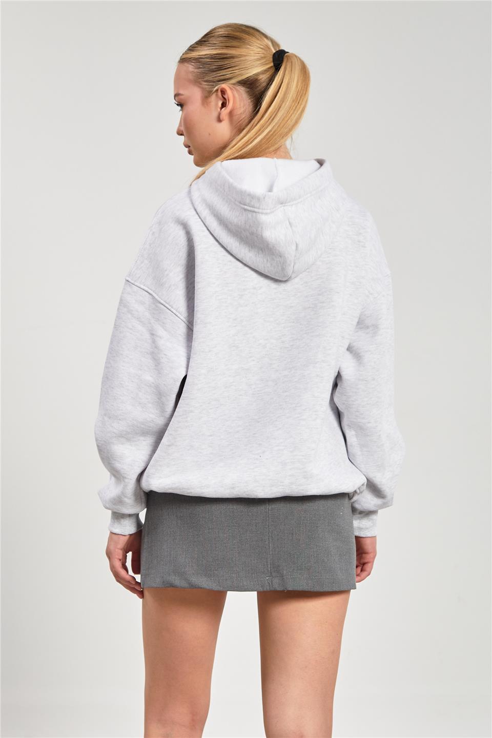 Kadın Blockcore Baskılı Ayıcıklı Sweatshirt - Kar Melanj