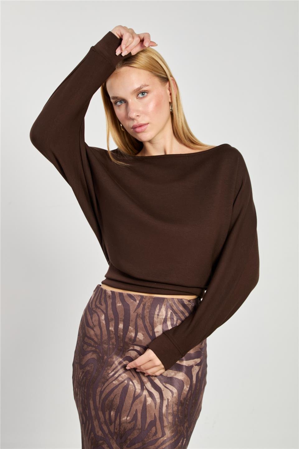 Kadın Geniş Yaka Sweatshirt - Kahve