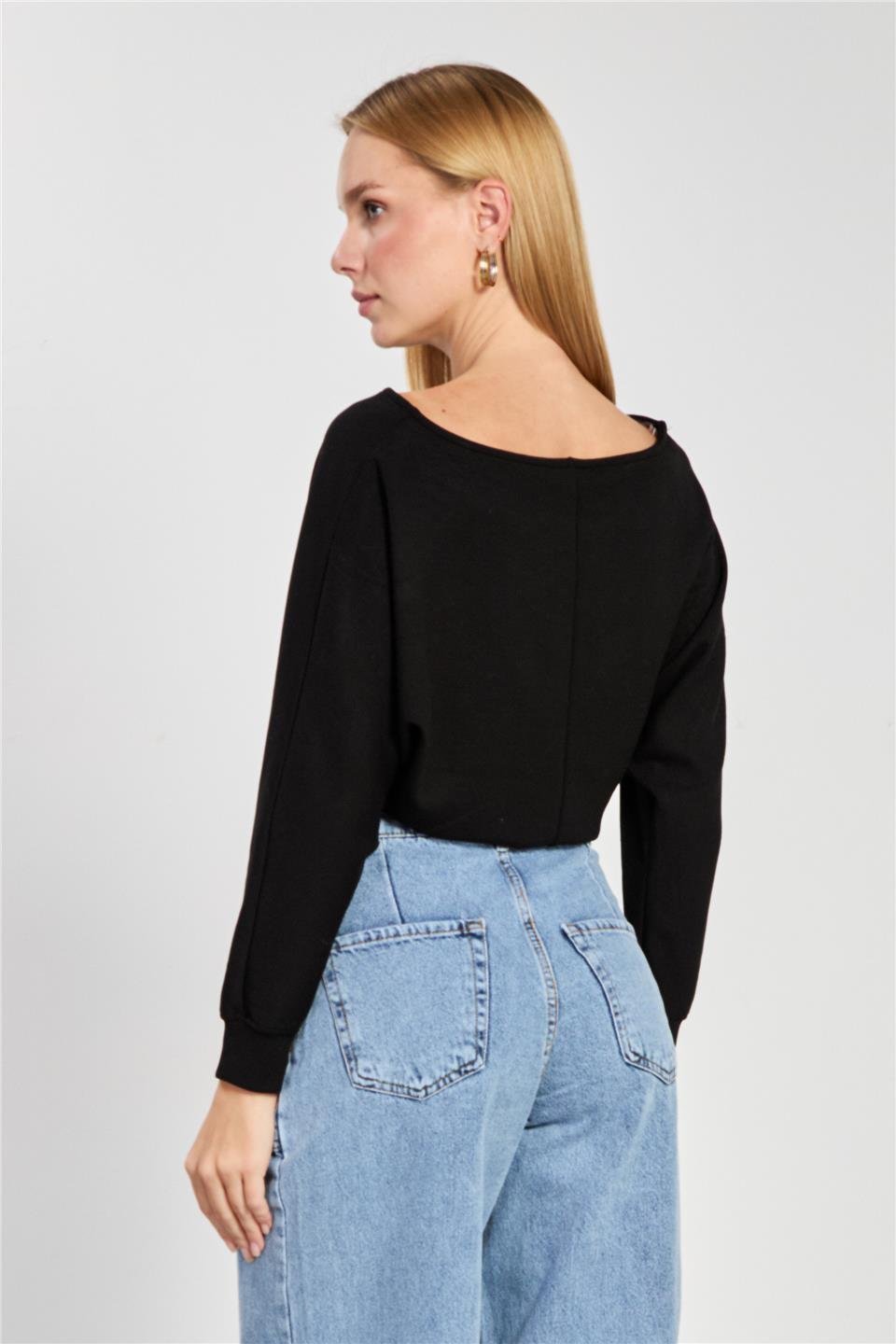 Kadın Geniş Yaka Sweatshirt - Siyah