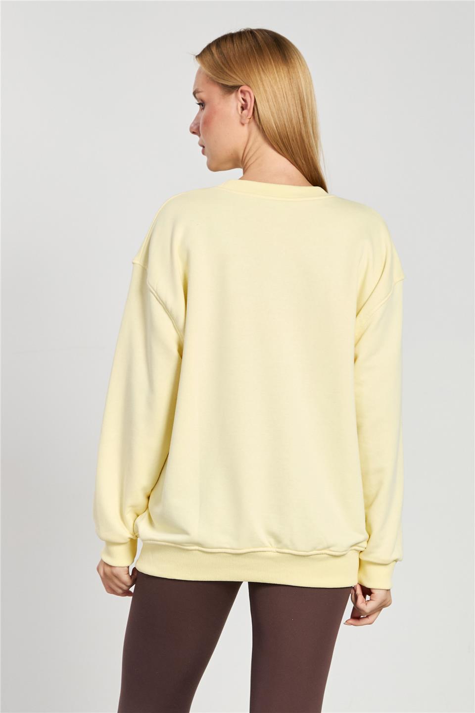 Kadın Göğsü Ayı Nakışlı Sweatshirt - Açık Sarı