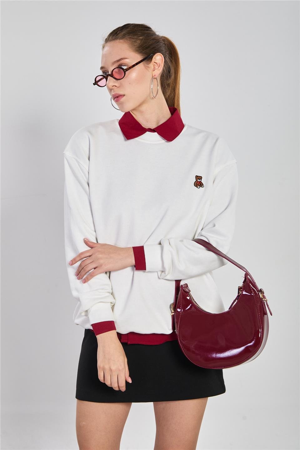 Kadın Göğsü Ayı Nakışlı Sweatshirt - Ekru