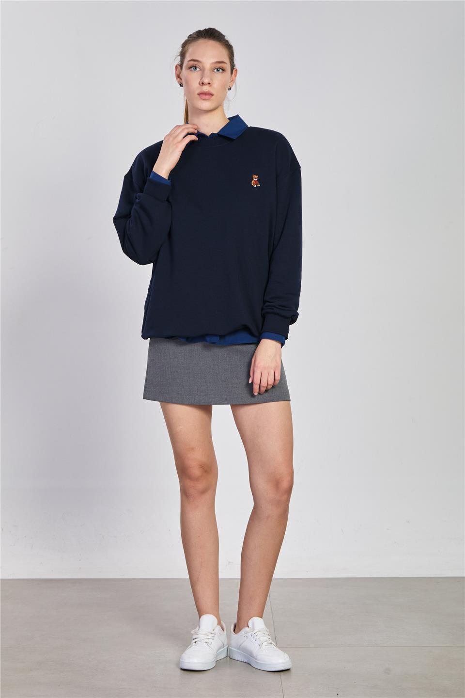 Kadın Göğsü Ayı Nakışlı Sweatshirt - Lacivert