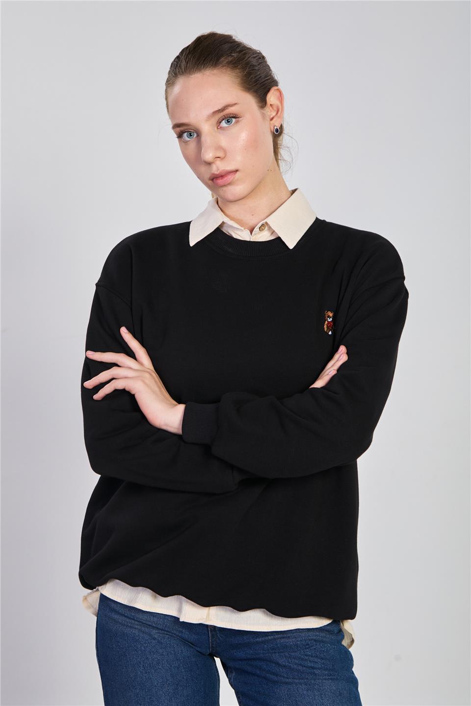 Kadın Göğsü Ayı Nakışlı Sweatshirt - Siyah