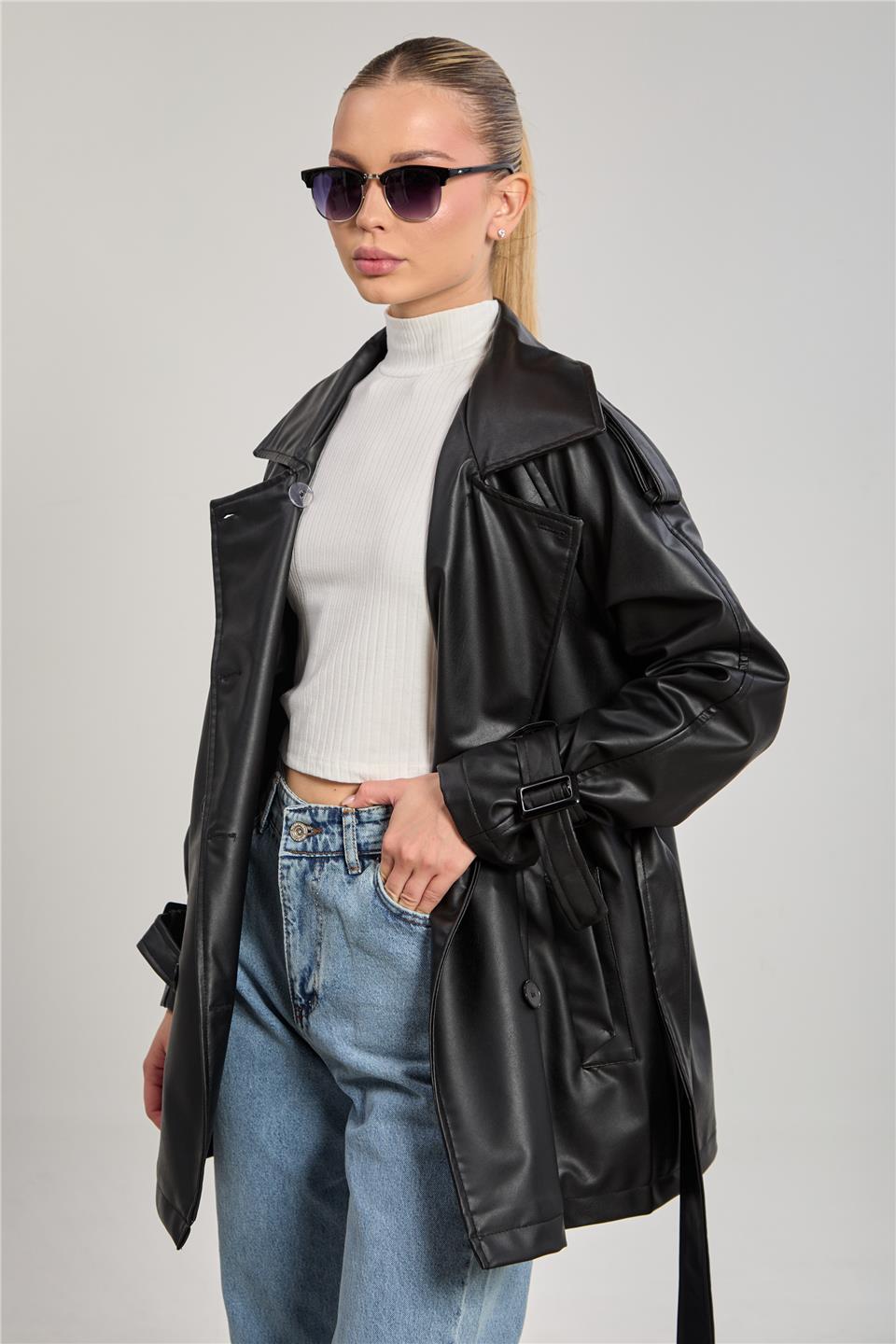 Kadın Beli Kuşaklı Deri Görünümlü Trençkot - Siyah