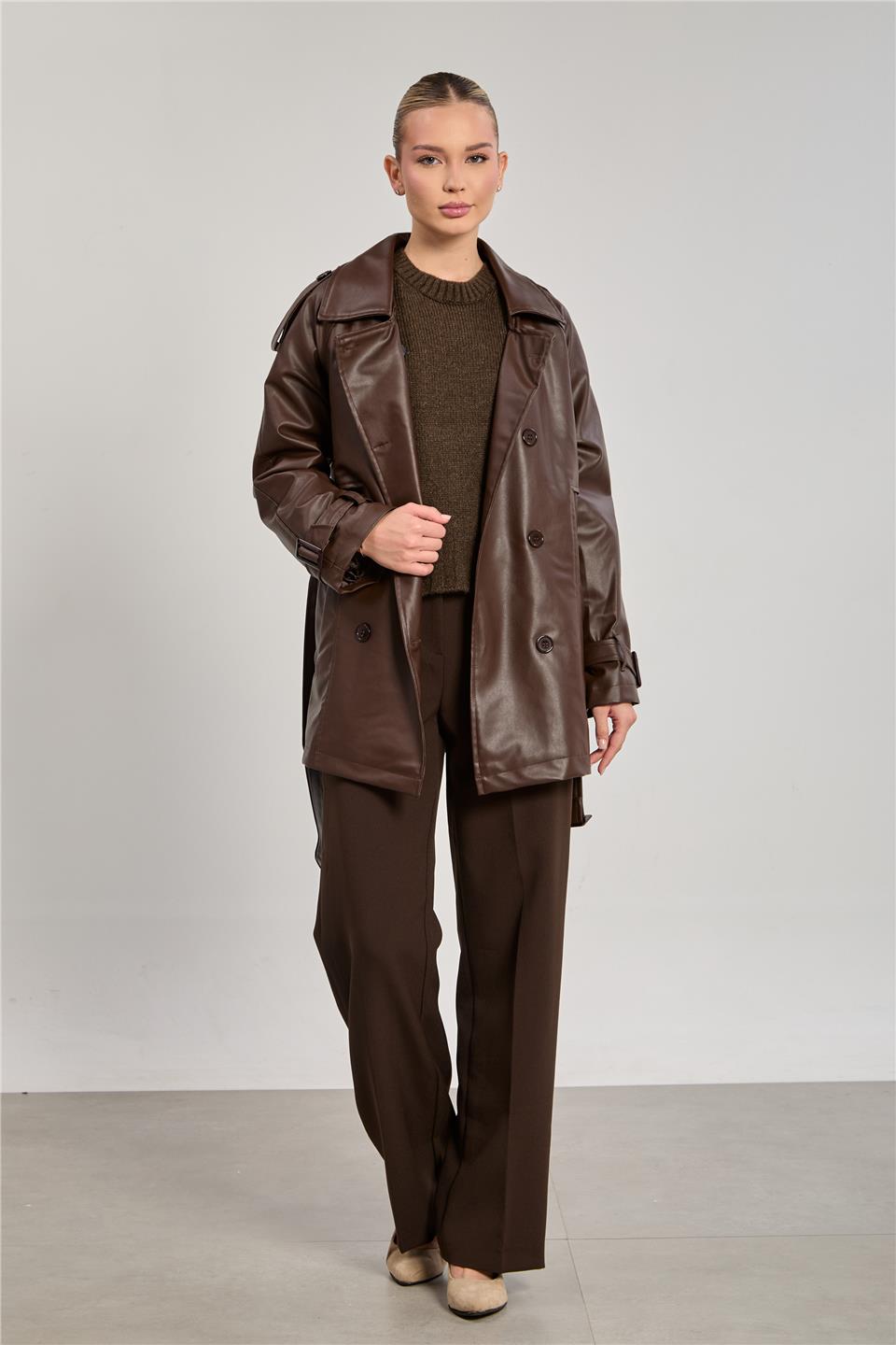 Kadın Beli Kuşaklı Deri Görünümlü Trençkot - Acı Kahve