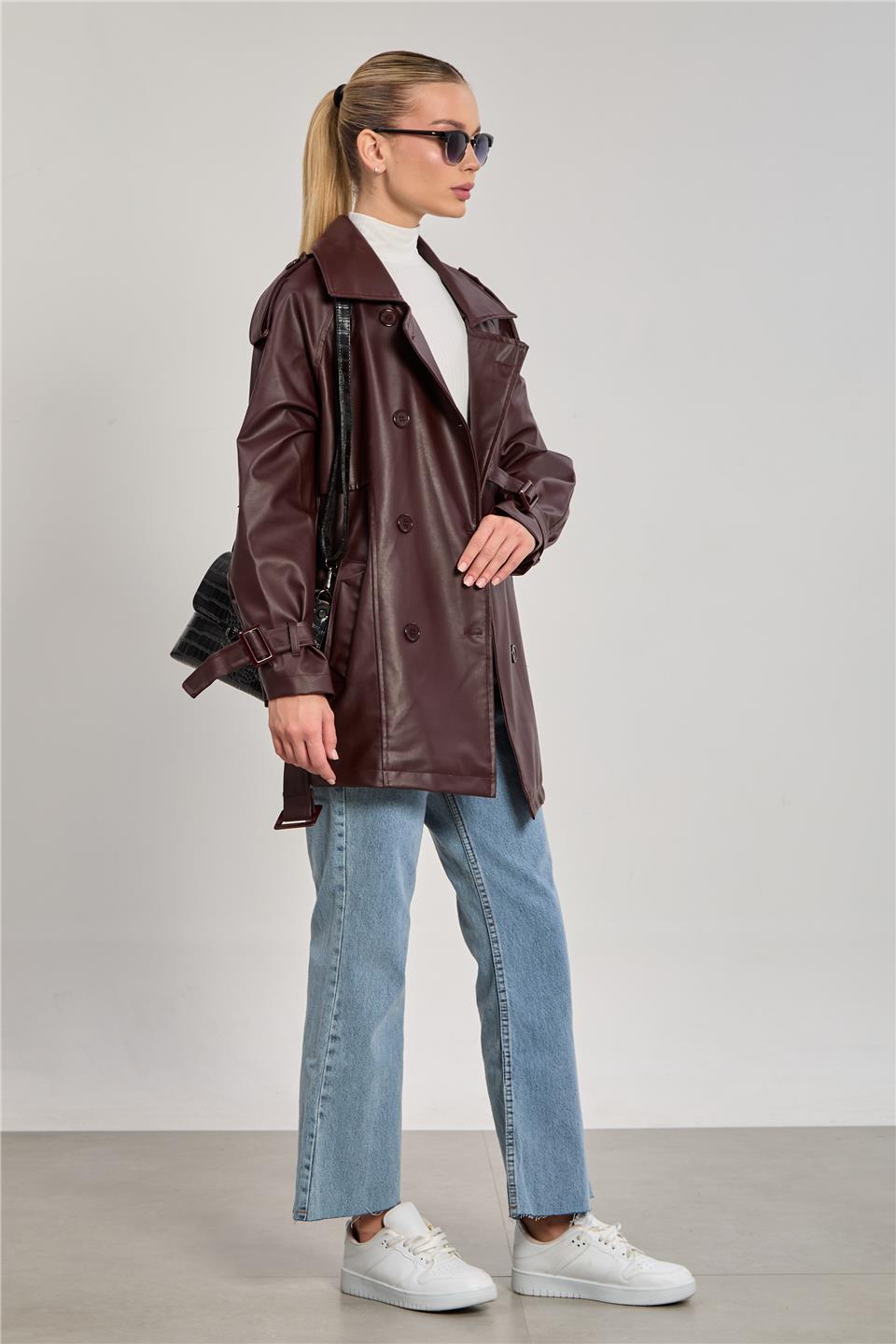 Kadın Beli Kuşaklı Deri Görünümlü Trençkot - Mürdüm