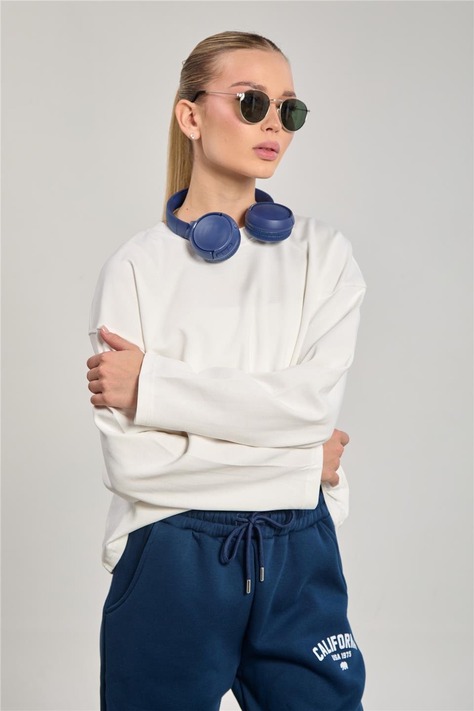 Kadın Bisiklet Yaka Oversize Sweatshirt - Ekru