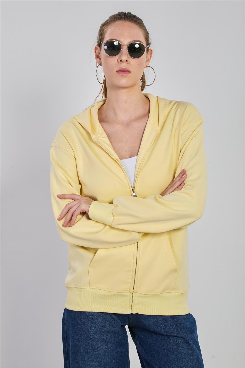 Kadın Kapüşonlu Fermuarlı Kanguru Cepli Sweatshirt - Sarı