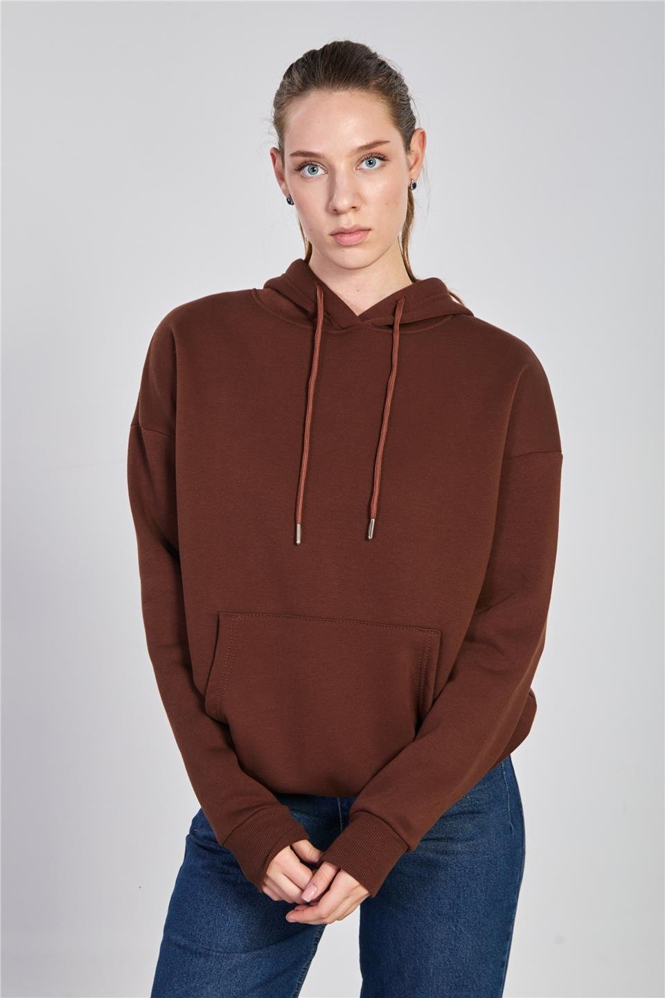 Kadın Kapüşonlu Kanguru Cepli Sweatshirt - Kahve