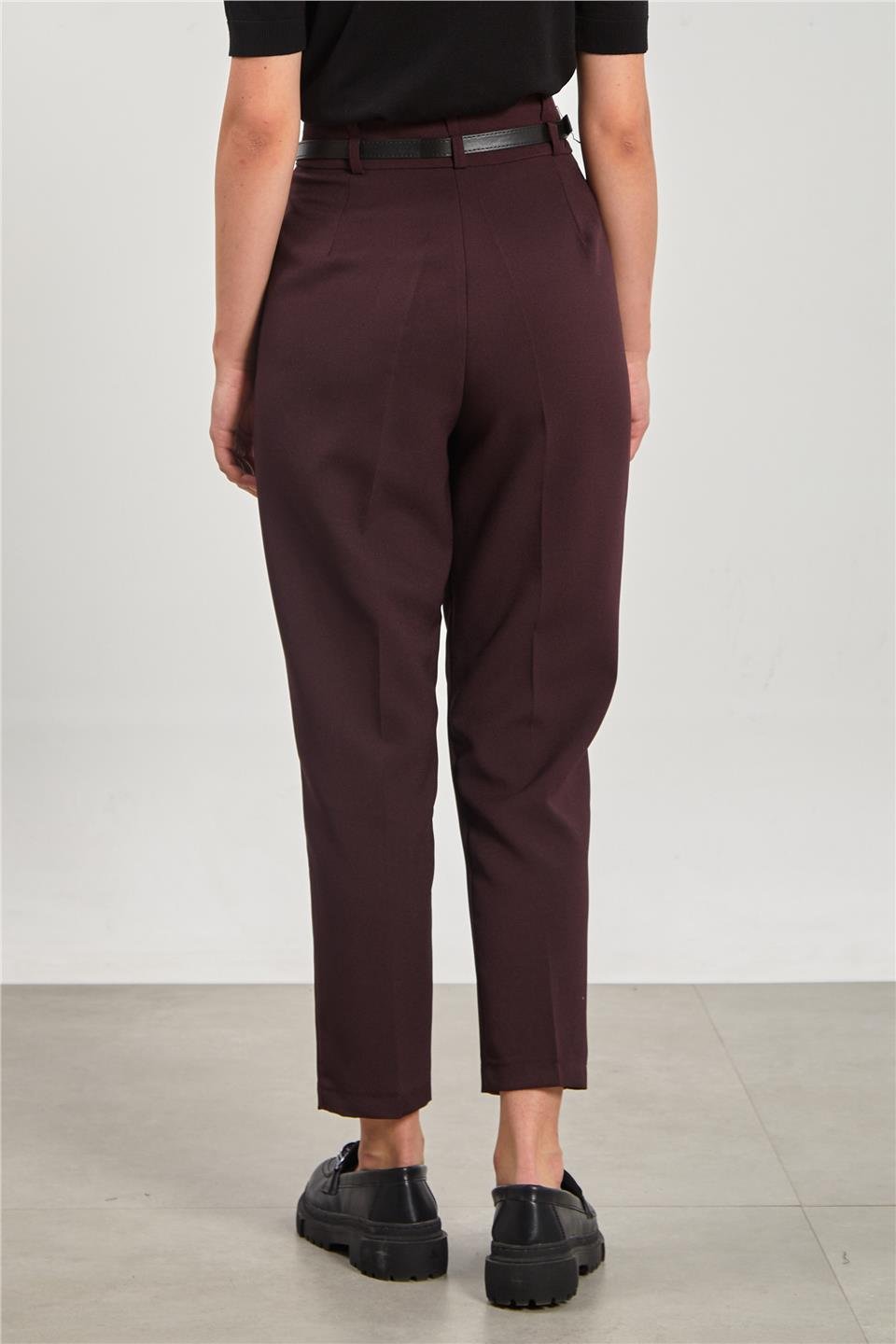 Kadın Kemerli Havuç Kumaş Pantolon - Mürdüm