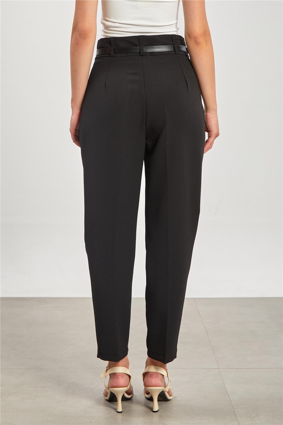 Kadın Kemerli Havuç Kumaş Pantolon - Siyah