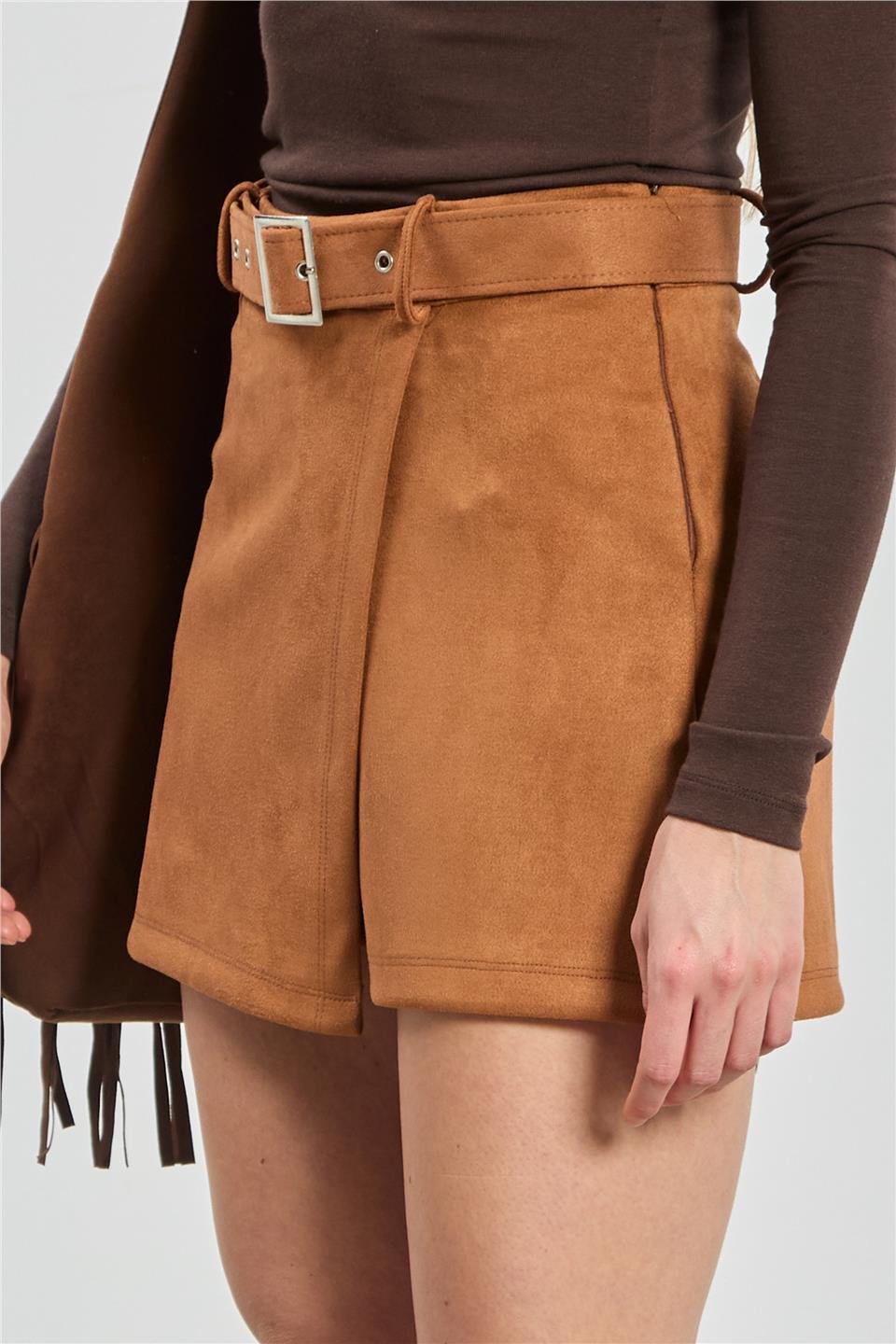 Kadın Kemerli Süet Şort Etek - Taba