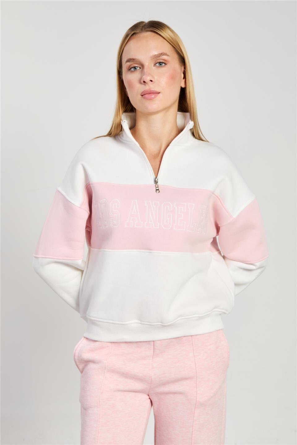 Kadın Los Angeles Yazılı Garnili Sweatshirt - Ekru Pembe