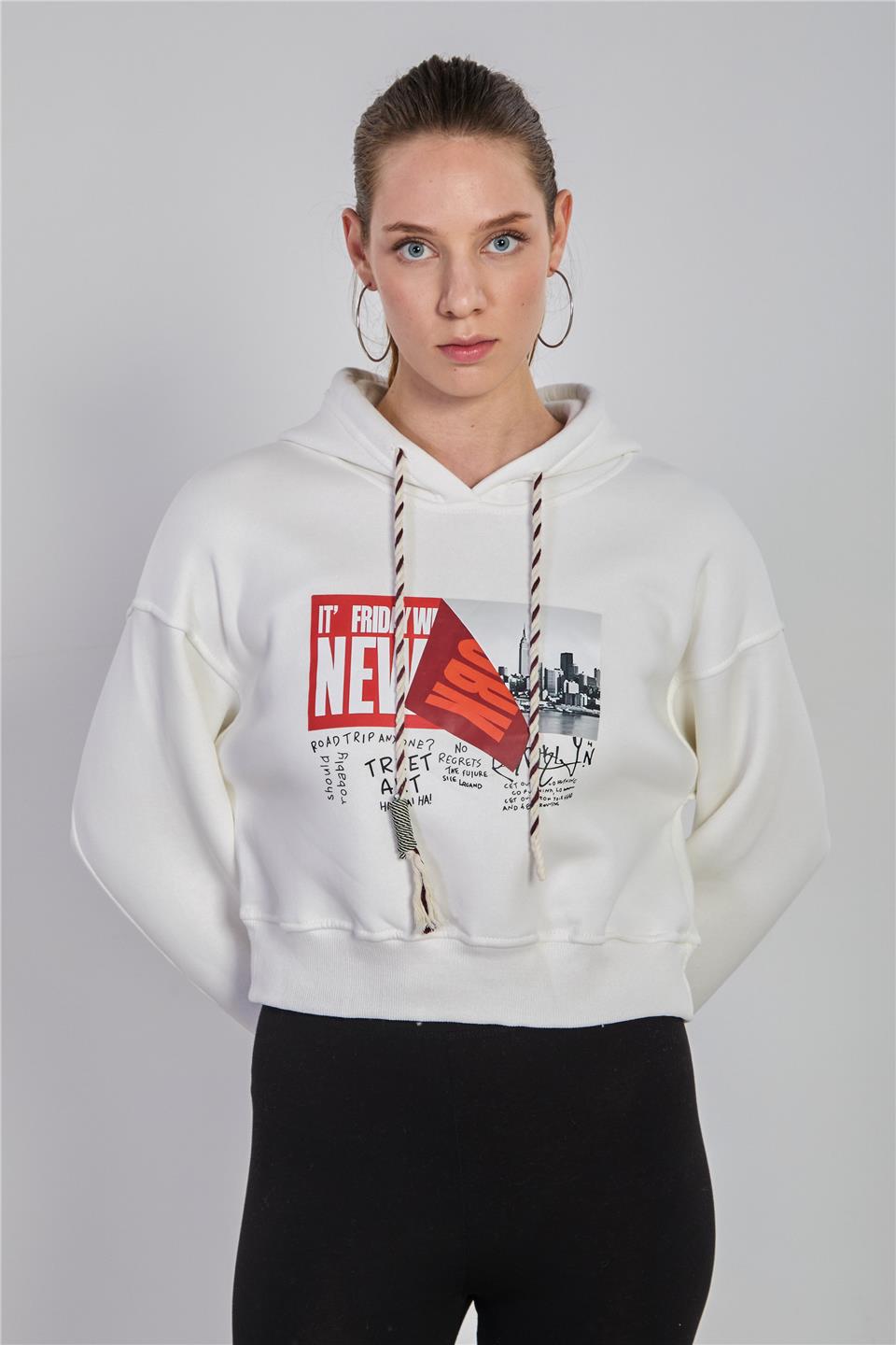 Kadın Önü Baskılı Kapüşonlu Kısa Sweatshirt - Ekru