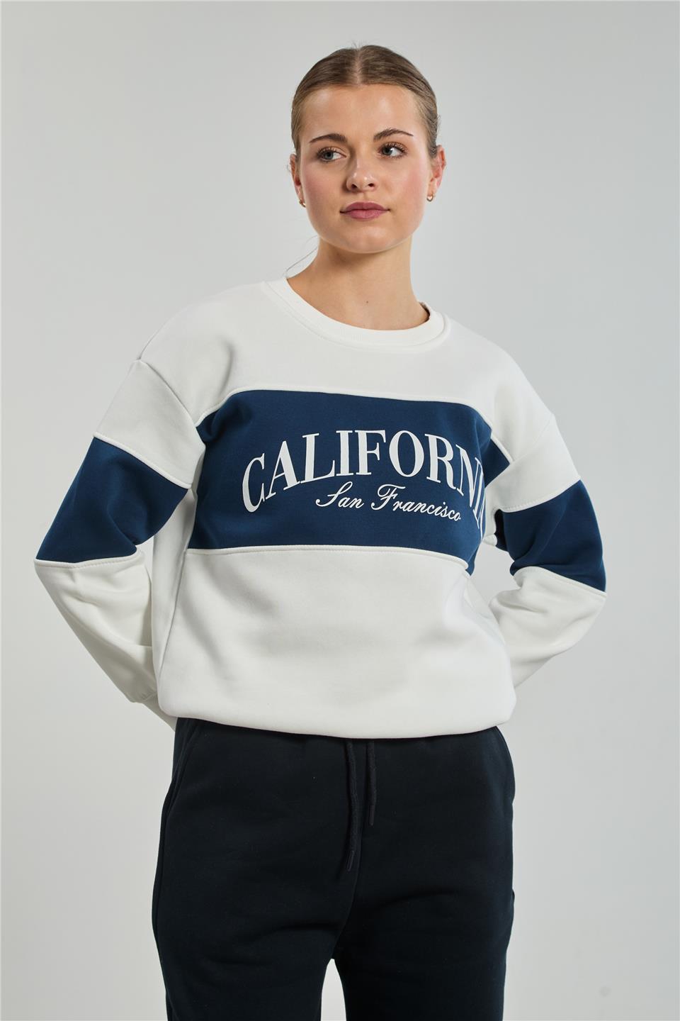Kadın Renk Garnili California Baskılı Sweatshirt - Ekru/Lacivert 