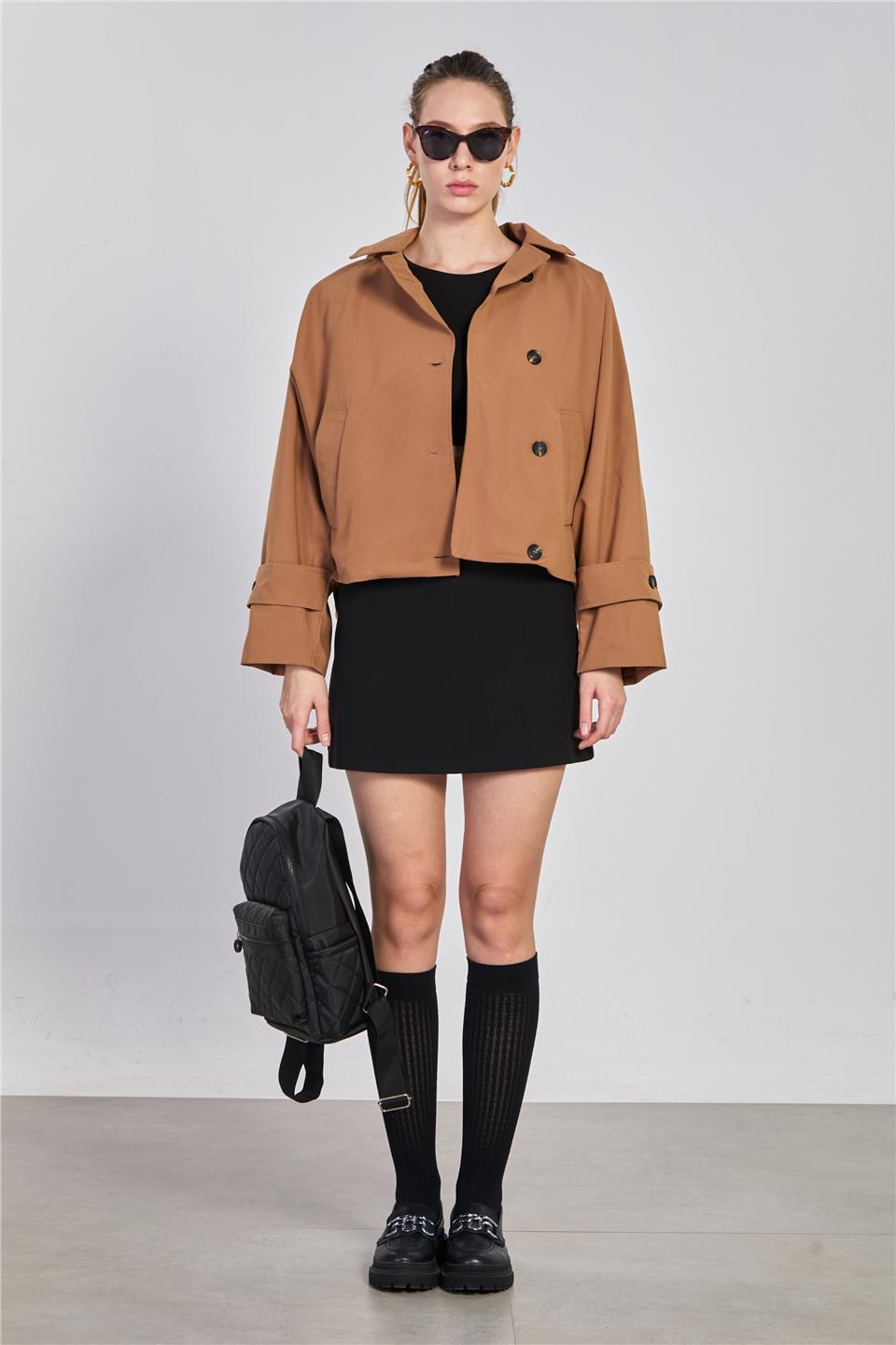 Yarasa Kol Kapüşonlu Kısa Trençkot - Camel
